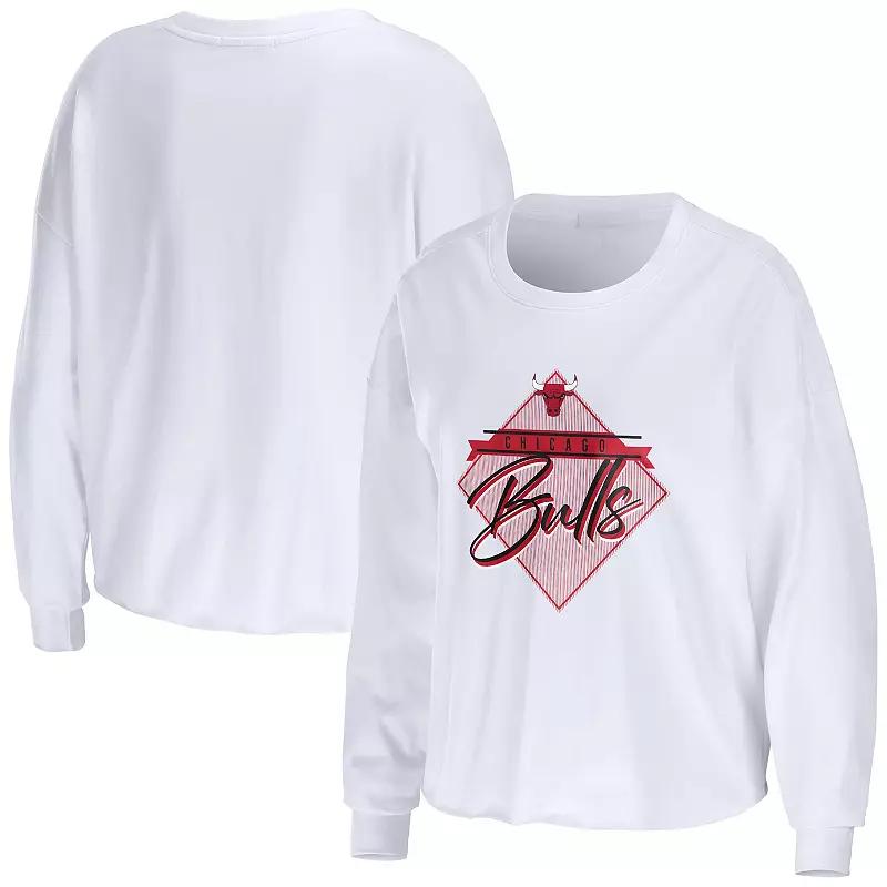 Women's WEAR by Erin Andrews White Chicago Bulls Cropped Long Sleeve T-Shirt,  Product Image