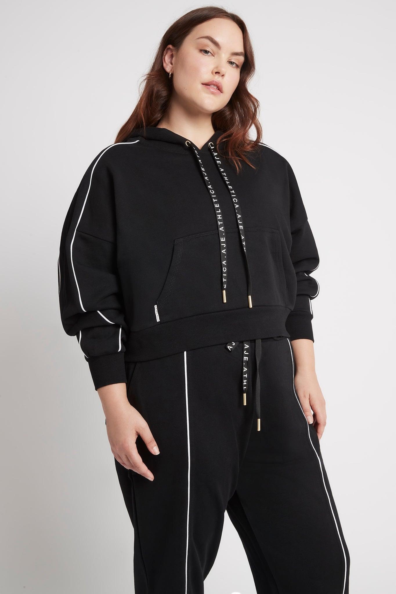 Cropped Essential Contrast Piping Hoodie 405 Product Image