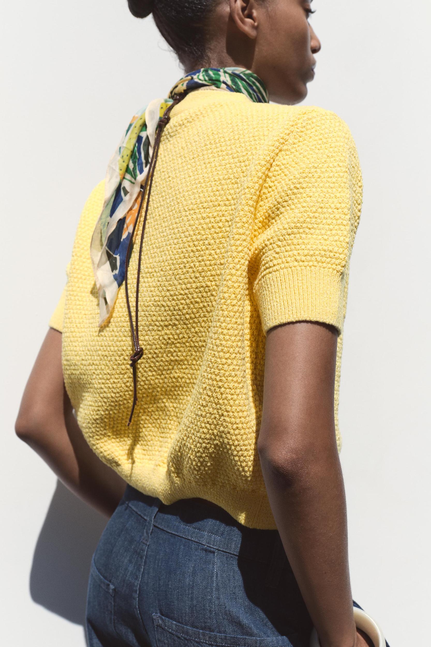 STAR BUTTON KNIT CARDIGAN Product Image