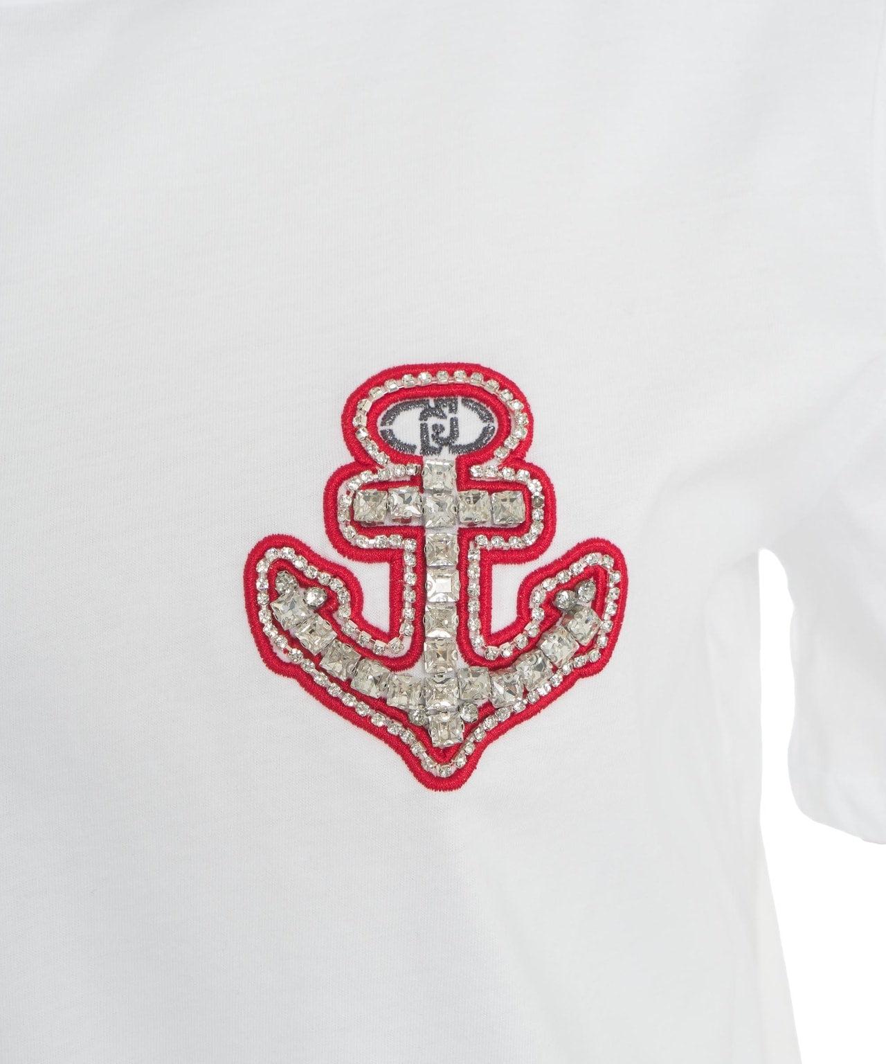 T-shirt with applique Product Image