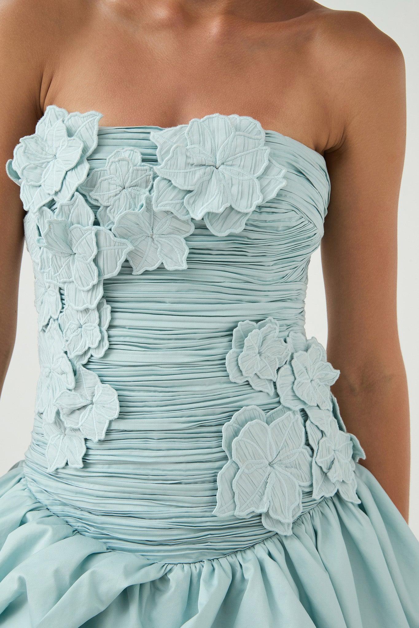 Romantica Short Product Image