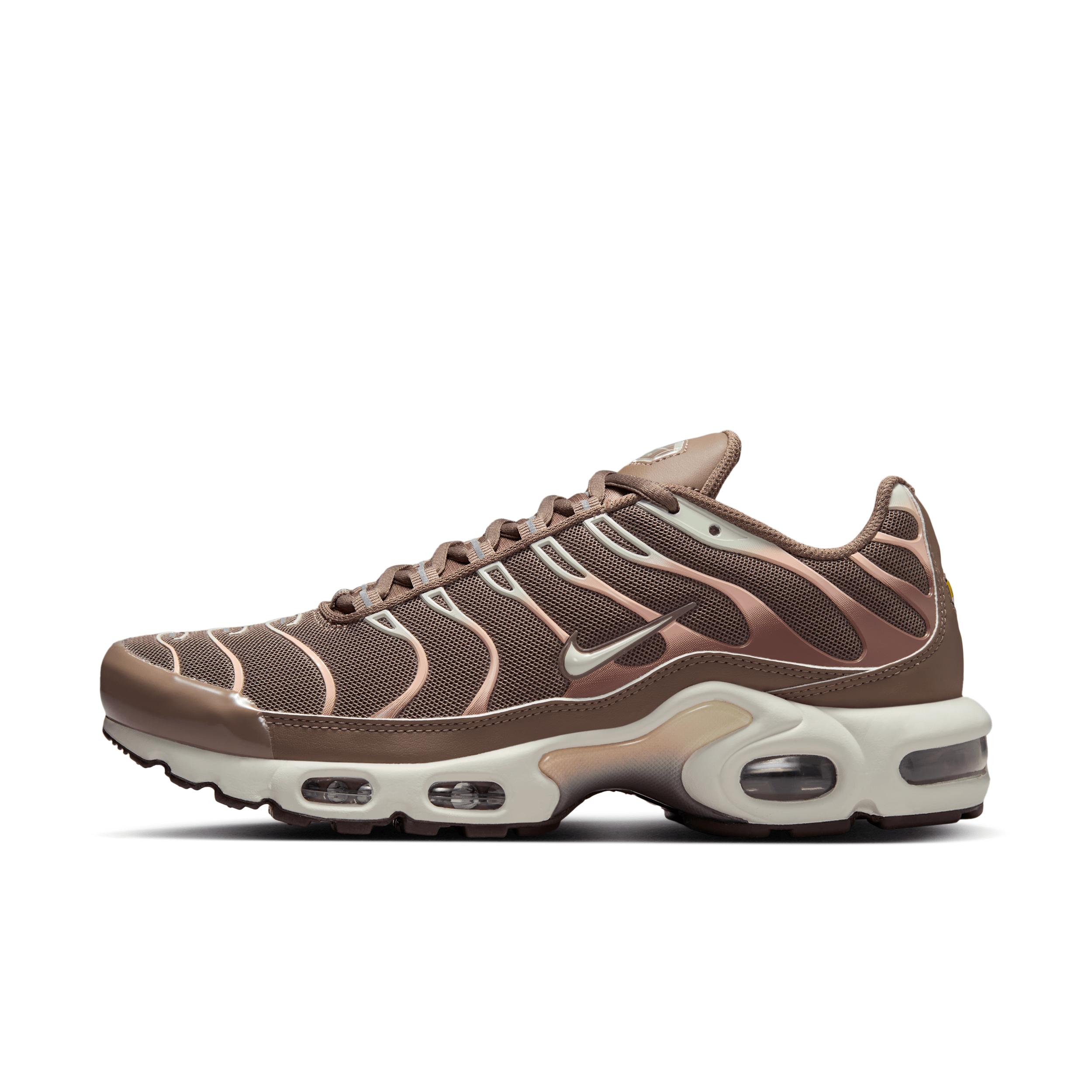 Nike Women's Air Max Plus Shoes Product Image