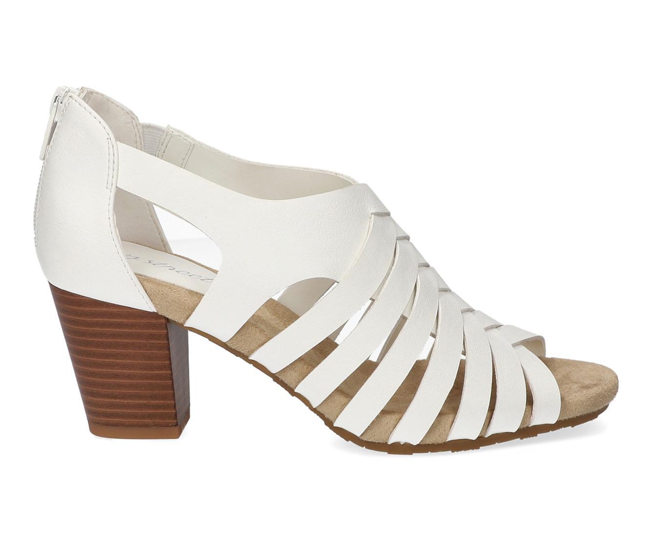 Women's Easy Street Vanni Pumps Product Image