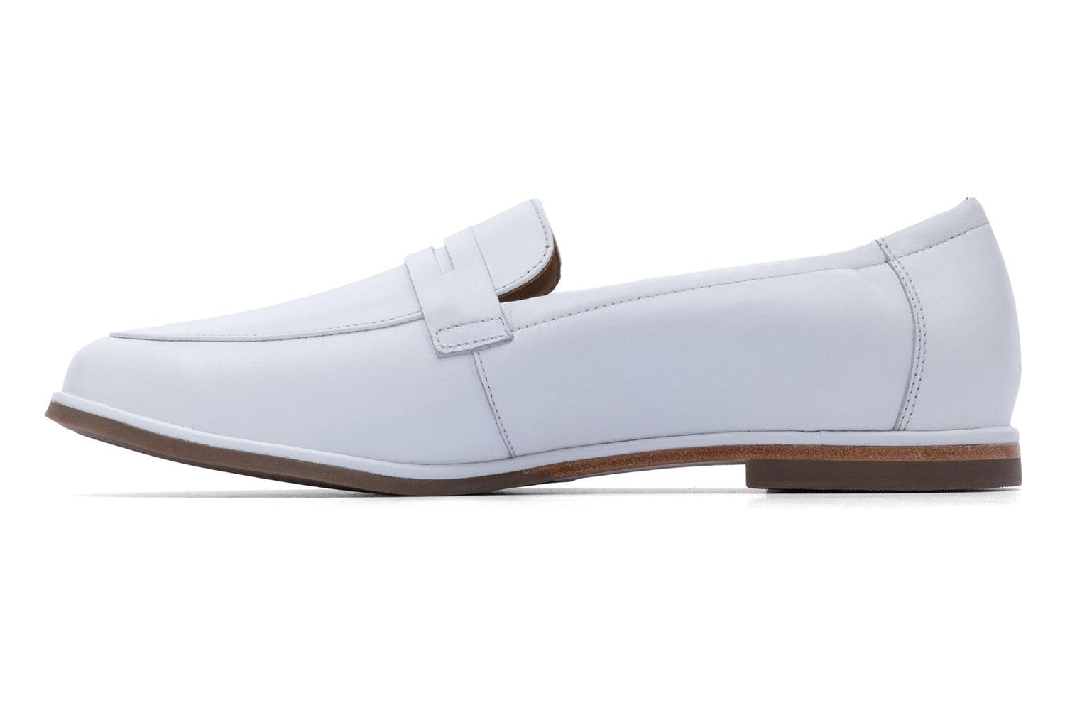 Strada Loafer Metatarsal Female Product Image