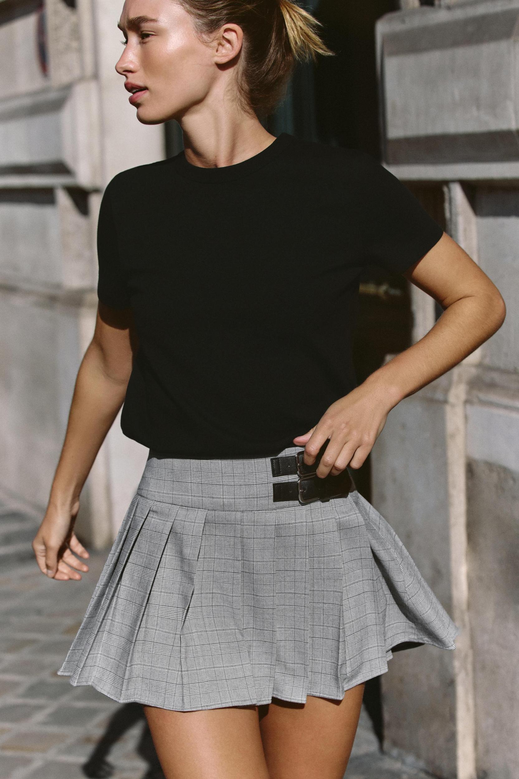 PLAID BOX PLEAT SKORT Product Image