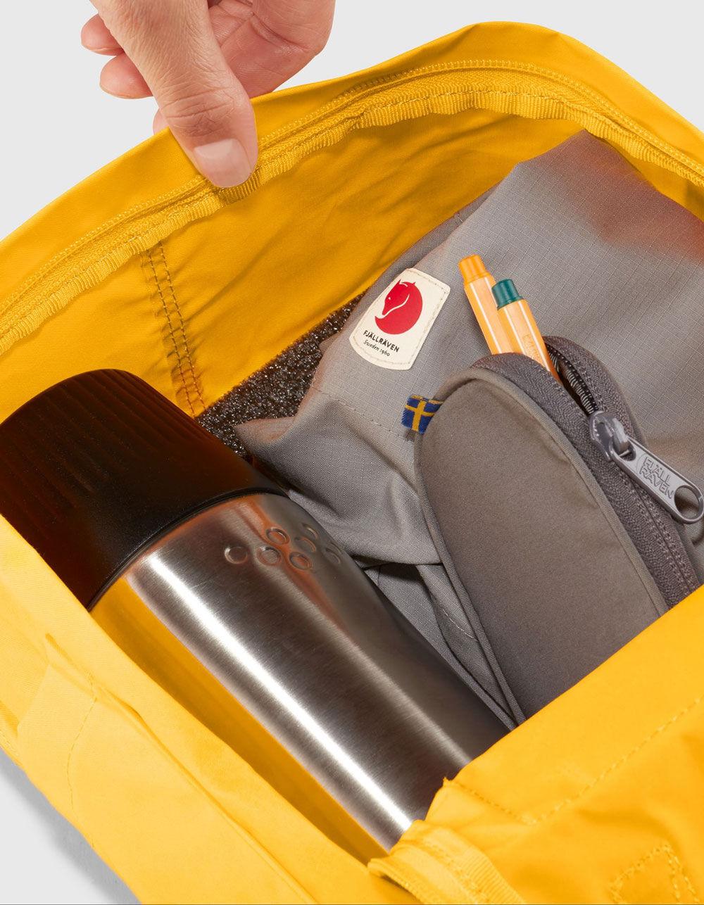 FJALLRAVEN Kånken Mini Backpack - SPICY ORANGE Product Image