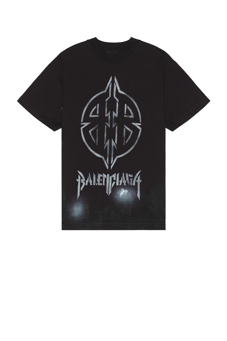 Small Fit T-Shirt Product Image