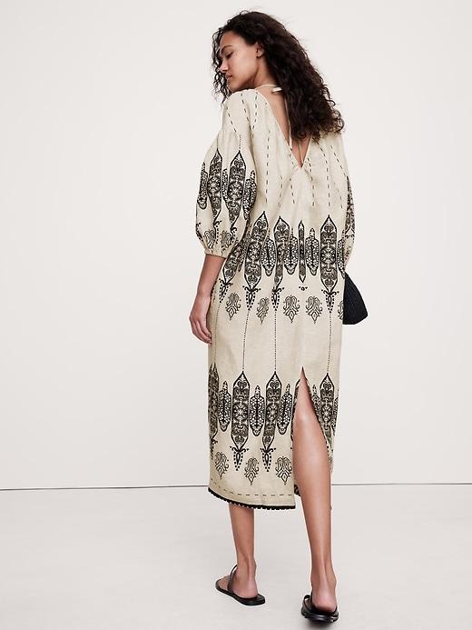 Linen V-Neck Maxi Dress Product Image