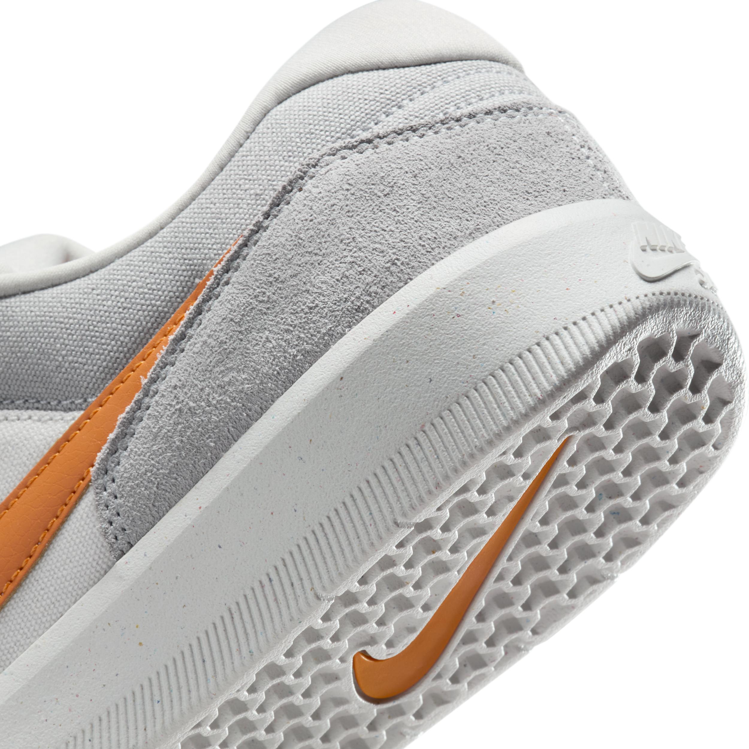 Men's Nike SB Force 58 Skate Shoes Product Image