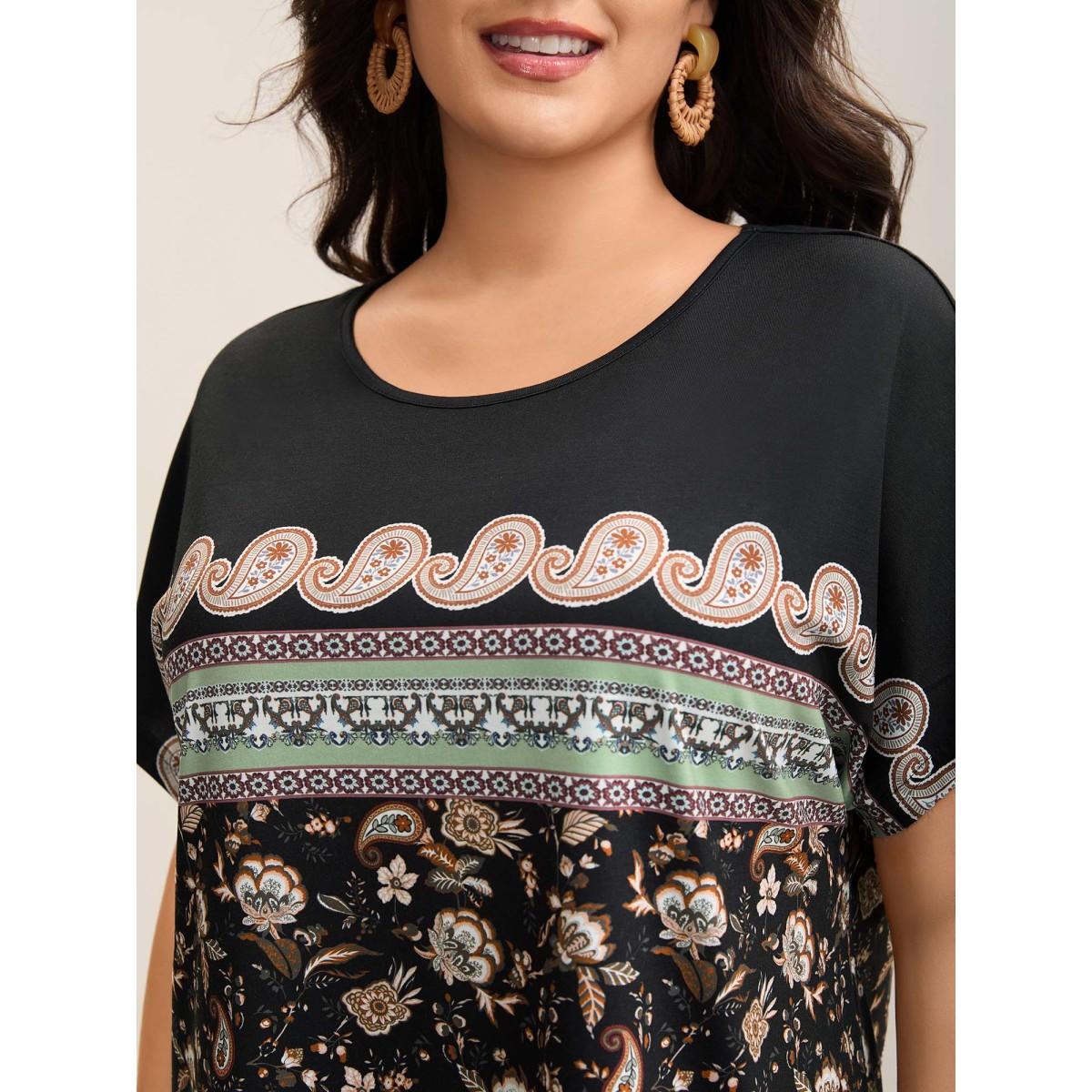 Plus Size Paisley Contrast Print Half Sleeve T-Shirt Black Women Casual Contrast Round Neck Vacation T-shirts BloomChic 26/4X Product Image