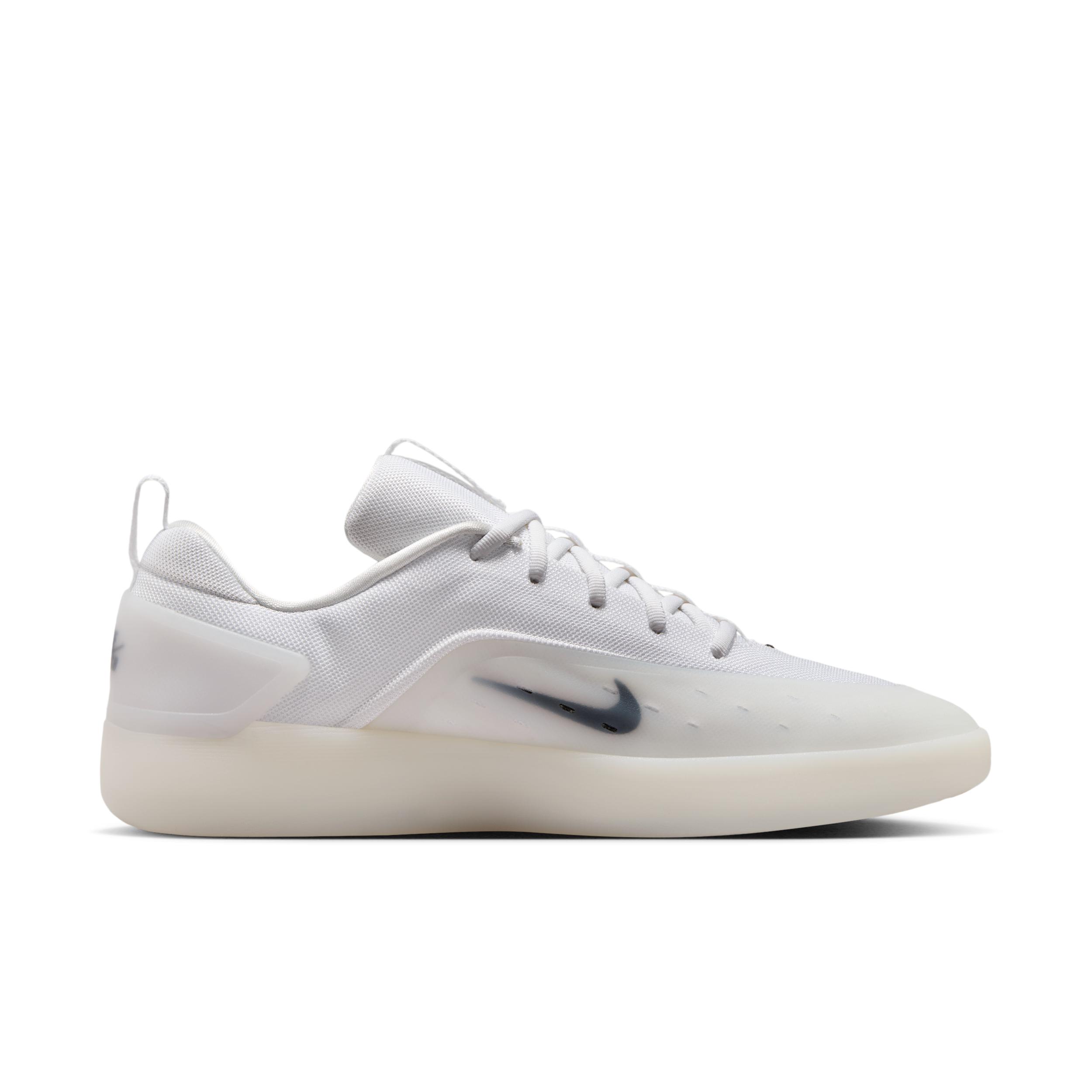 Mens Nike SB Zoom Nyjah 4 Skate Shoes | FQ1273-100 Product Image