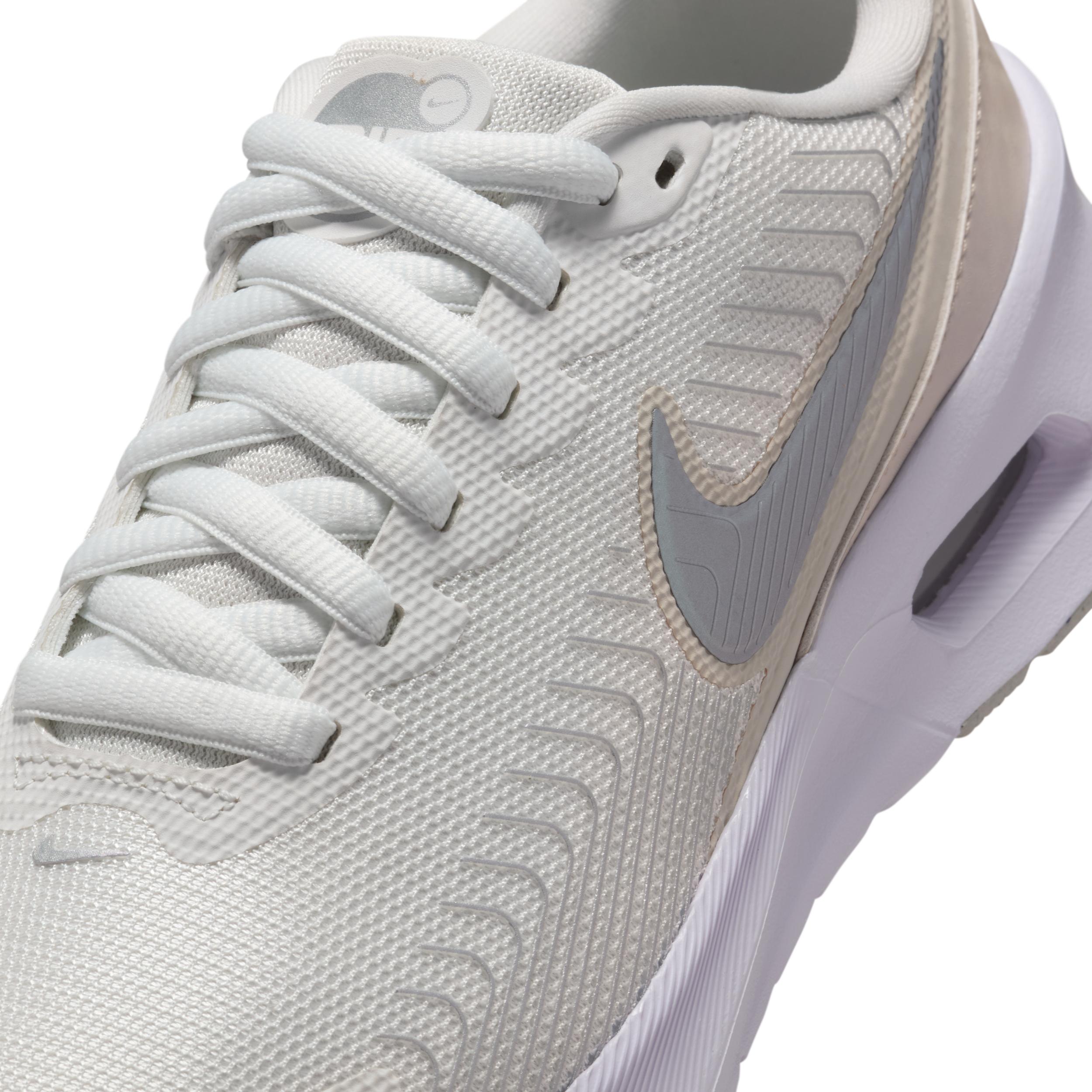 Nike Womens Air Max Nuaxis SE Shoes | IB4341-100 Product Image