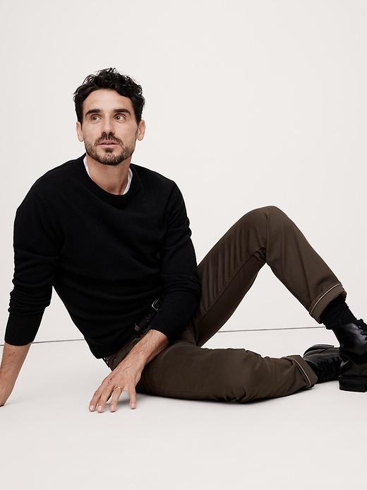 Slim Traveler Pant 2.0 Product Image