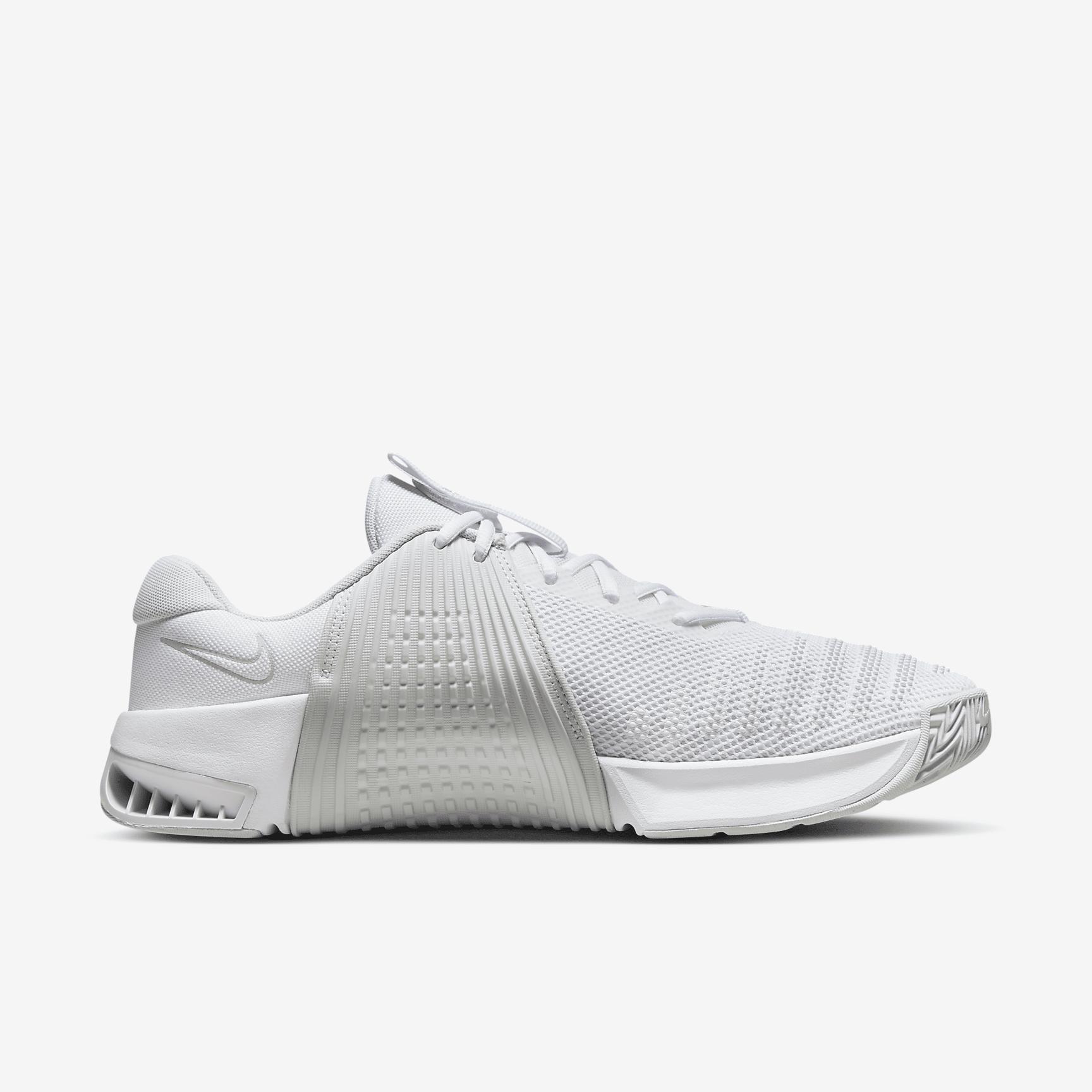 Nike Mens Metcon 9 Workout Shoes | DZ2617-103 Product Image