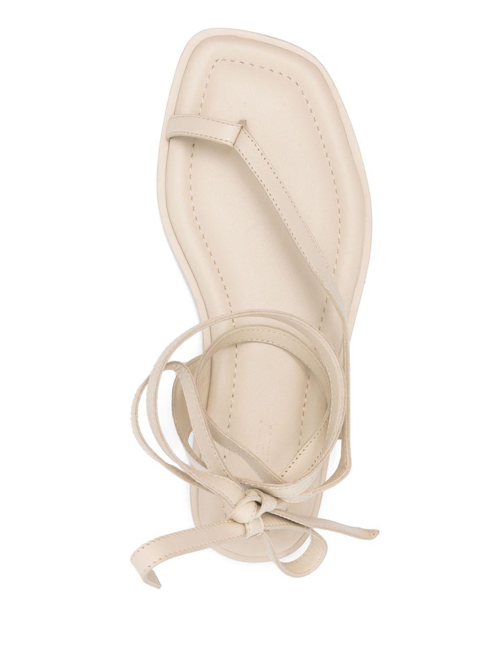 Heidi sandals Product Image