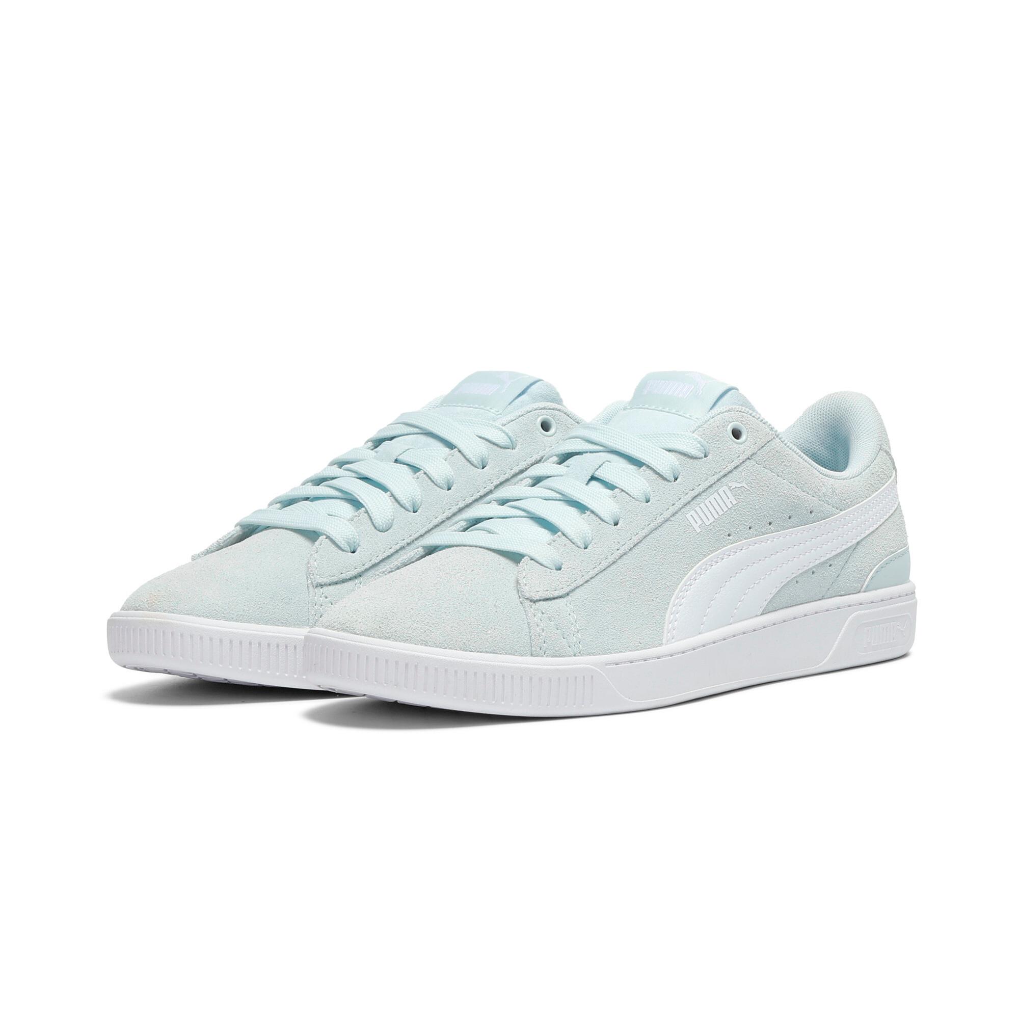 Vikky v3 Women's Sneakers Product Image