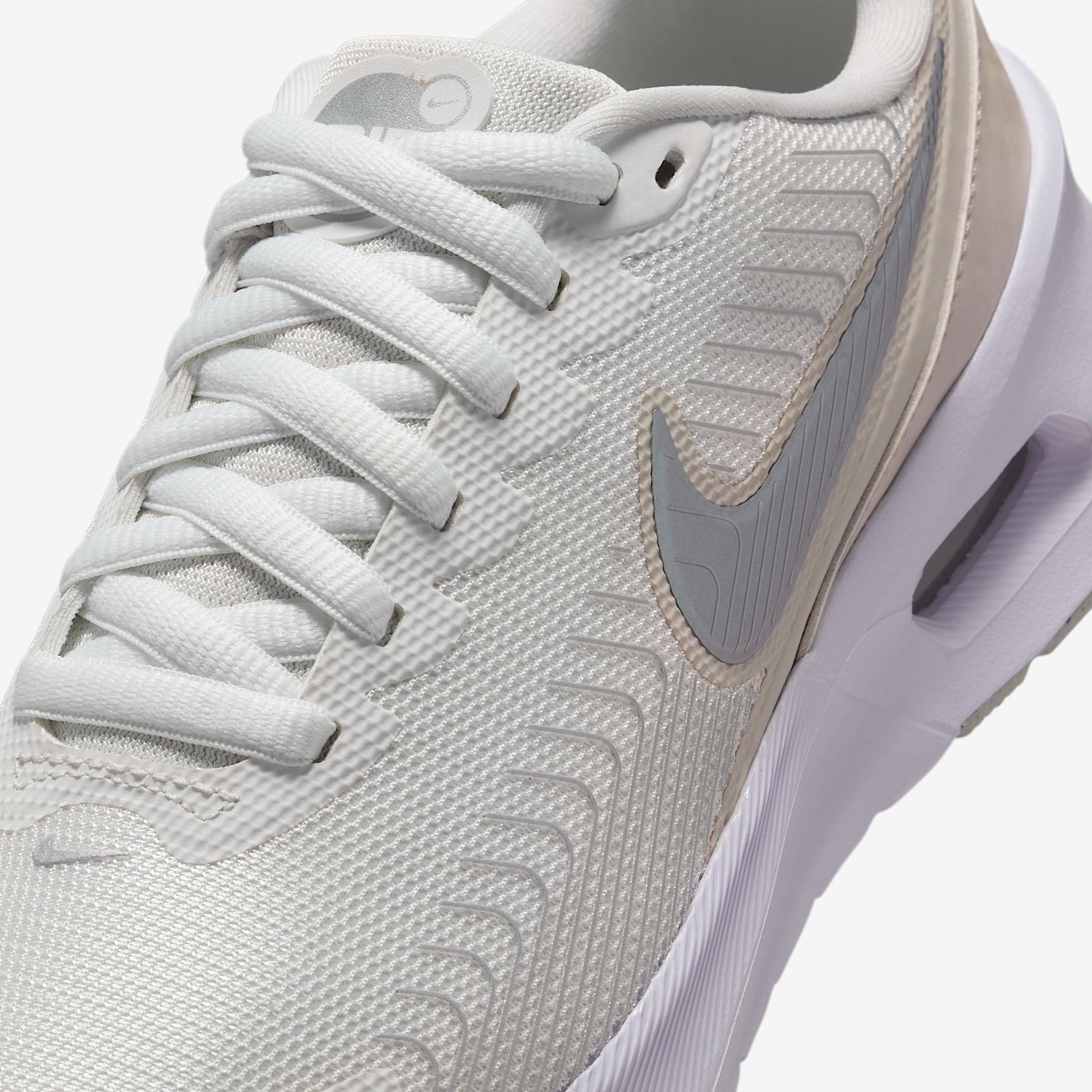 Nike Womens Air Max Nuaxis SE Shoes | IB4341-100 Product Image