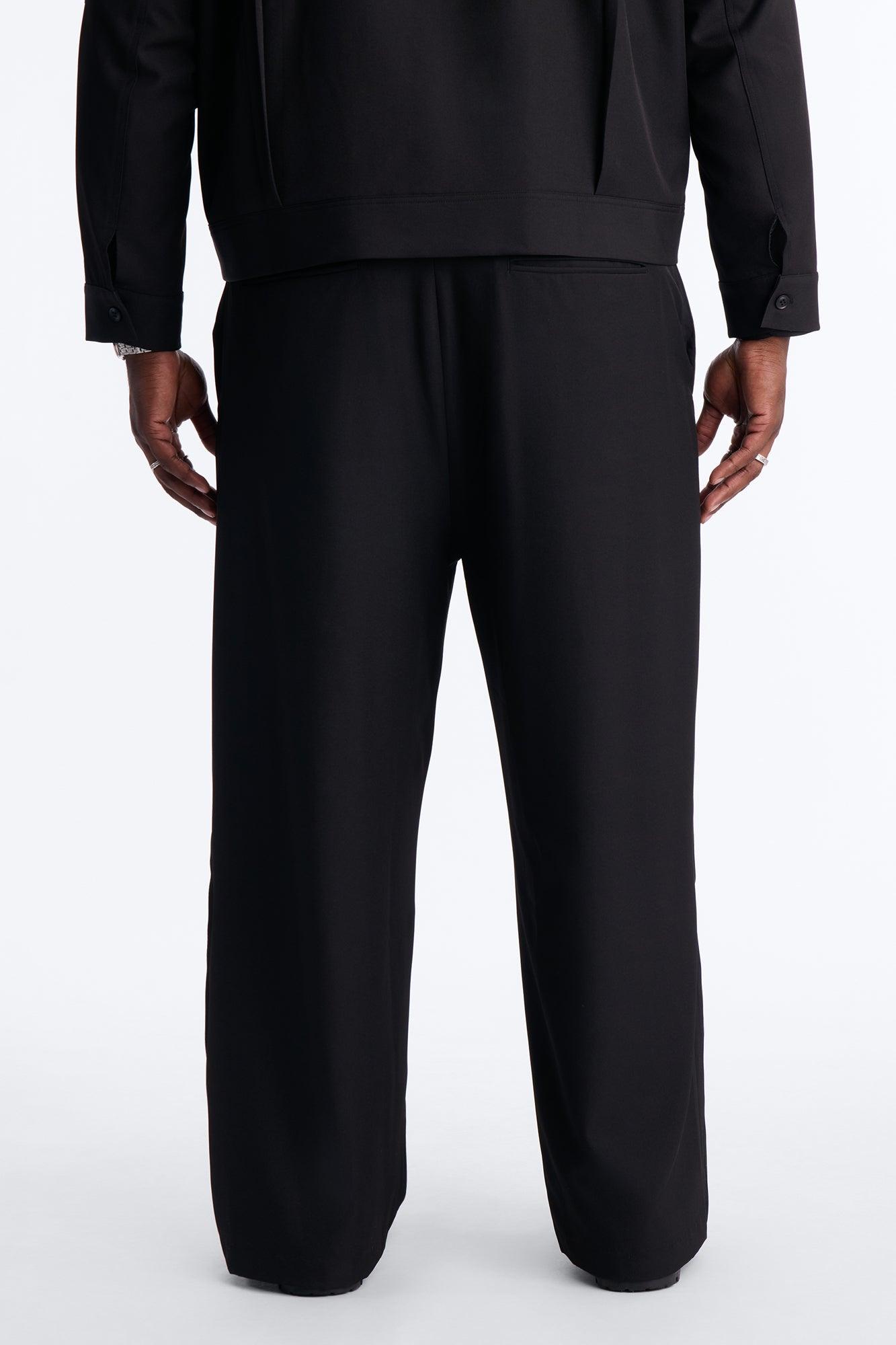 Baggy Vertical Sync Trouser - Black Male Product Image