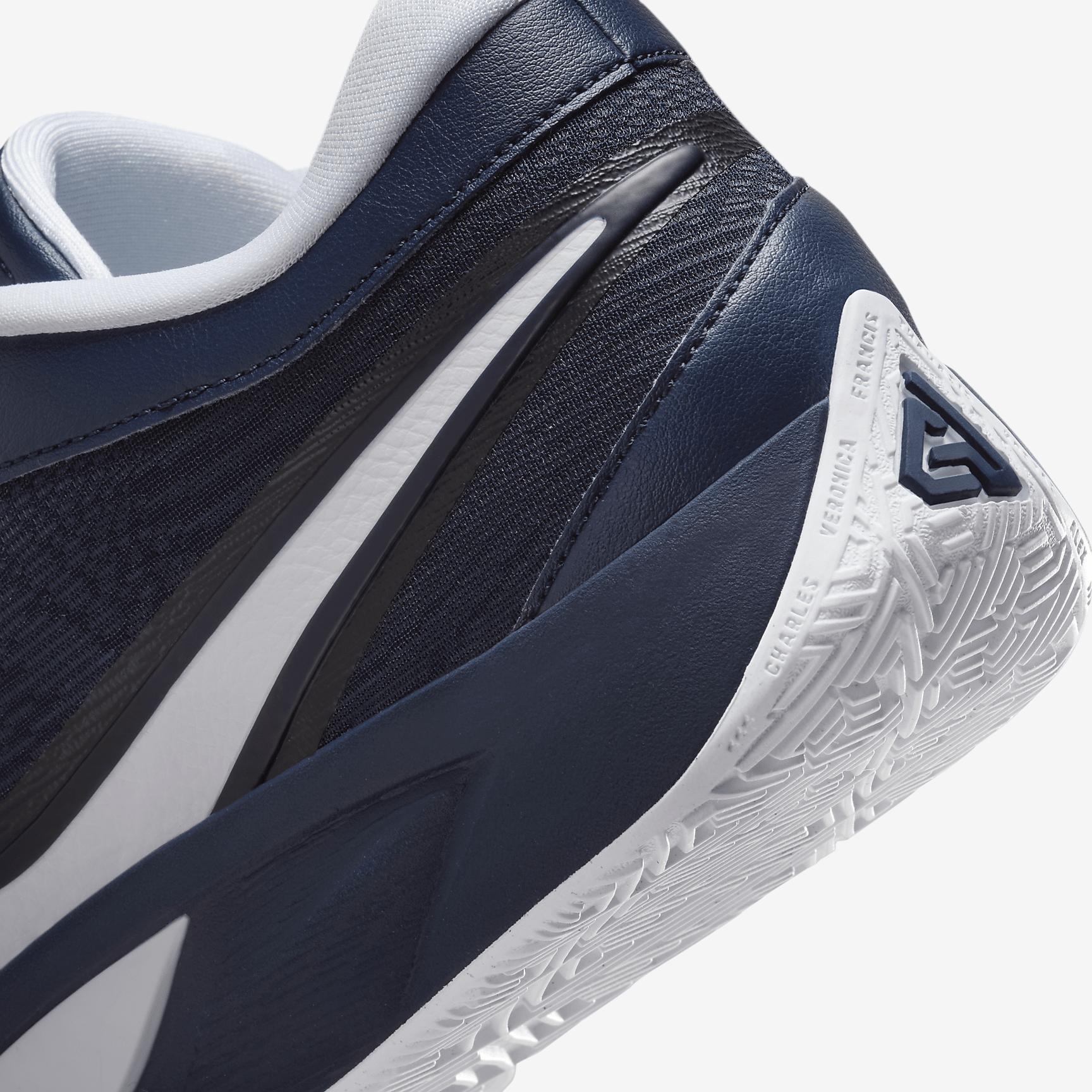 Nike Men's Giannis Freak 6 Basketball Shoes Product Image