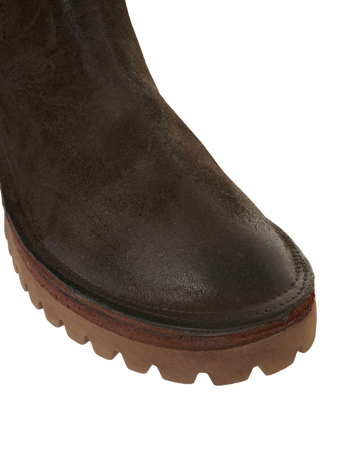 Boots in suede Product Image