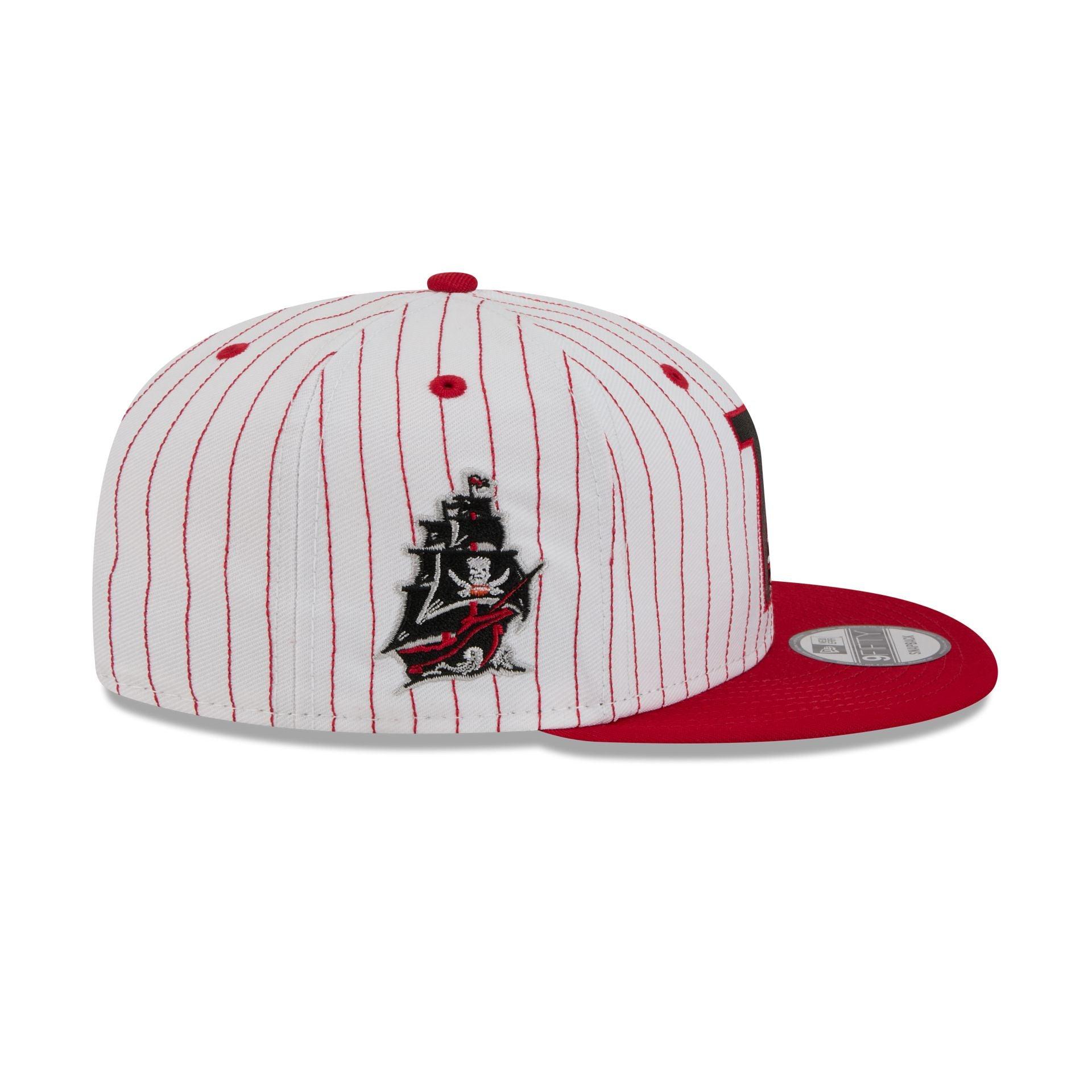 Tampa Bay Buccaneers Deceptor Pinstripe 9FIFTY Snapback Hat Male Product Image