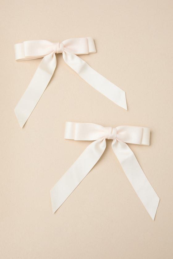 Graceful Presence Ivory Bow Hair Clip Set Product Image