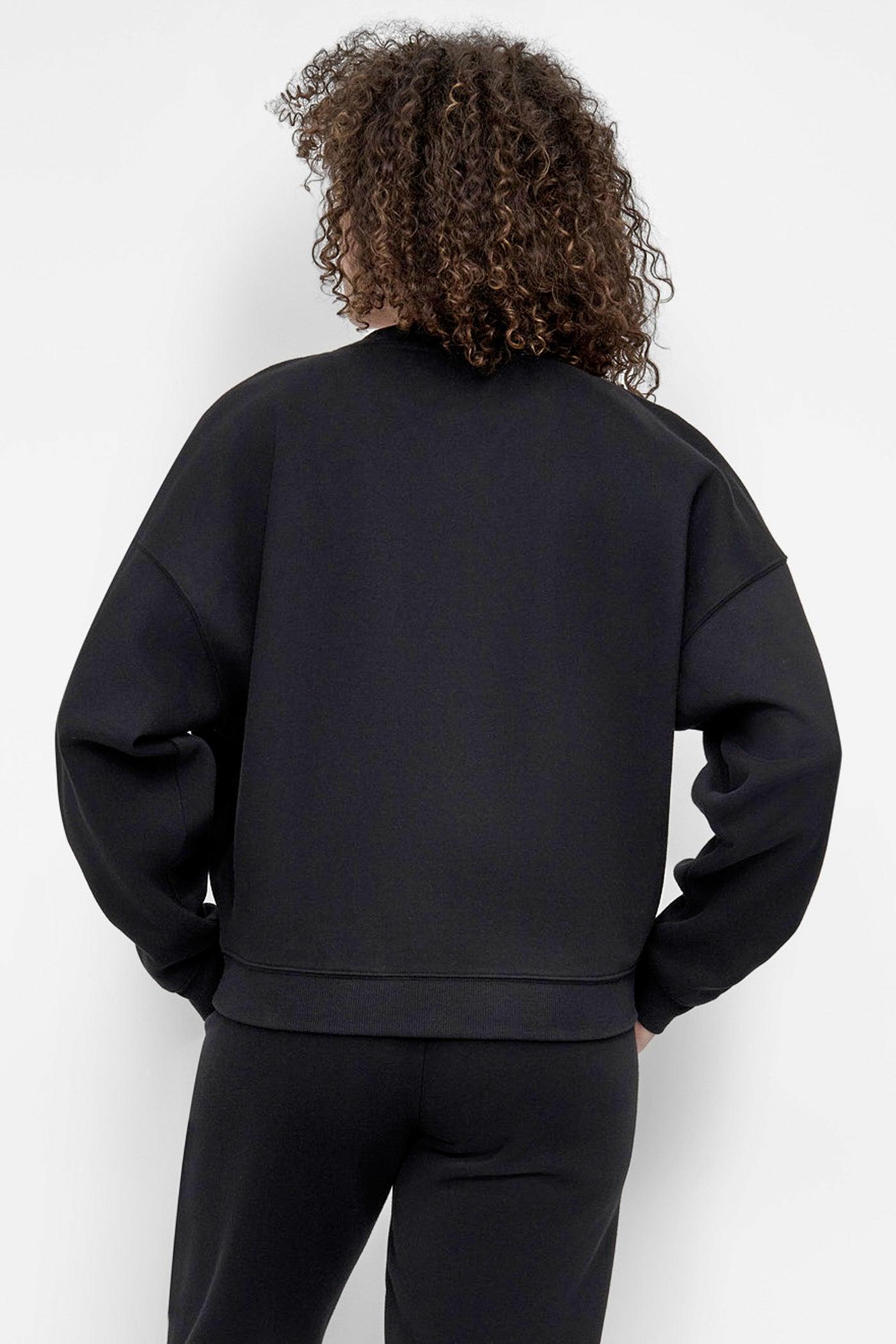 HD SILICONE LOGO CREW NECK PULLOVER WITH V INSET Product Image