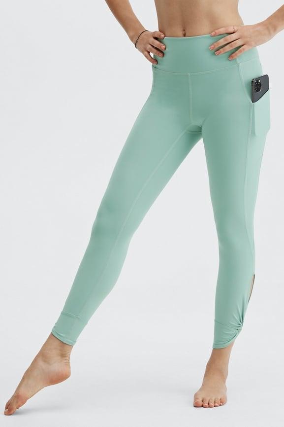 Oasis PureLuxe High-Waisted Twist 7/8 Legging Product Image