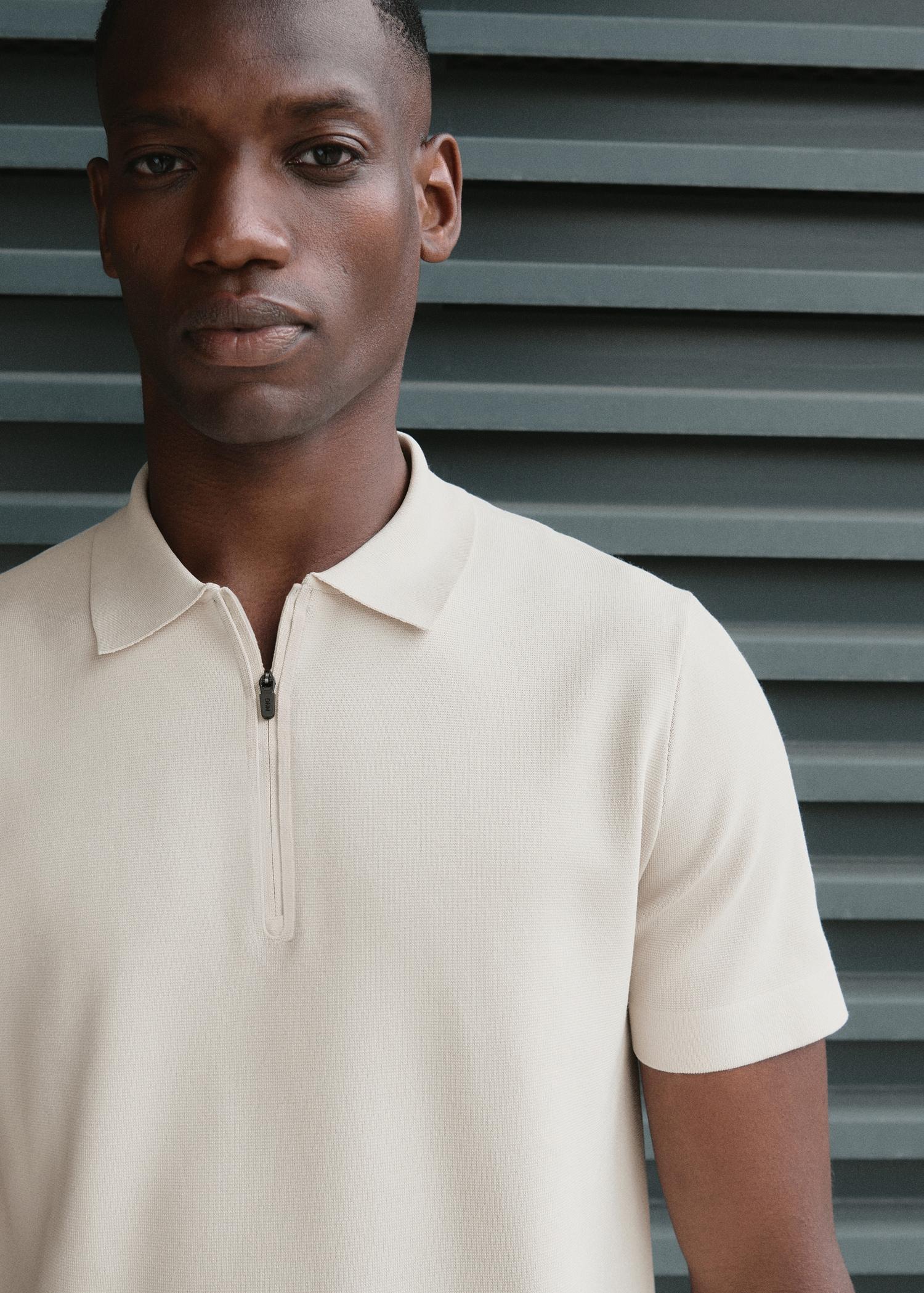 COOLMAX® fine-knit polo shirt with zipper - Men | MANGO USA Product Image