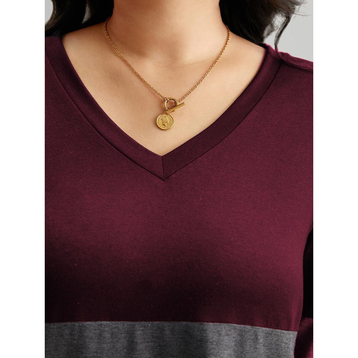 Plus Size Colorblock Contrast Striped V Neck T-shirt Burgundy Women Leisure Contrast Striped V-neck Casual T-shirts BloomChic 28/5X Product Image