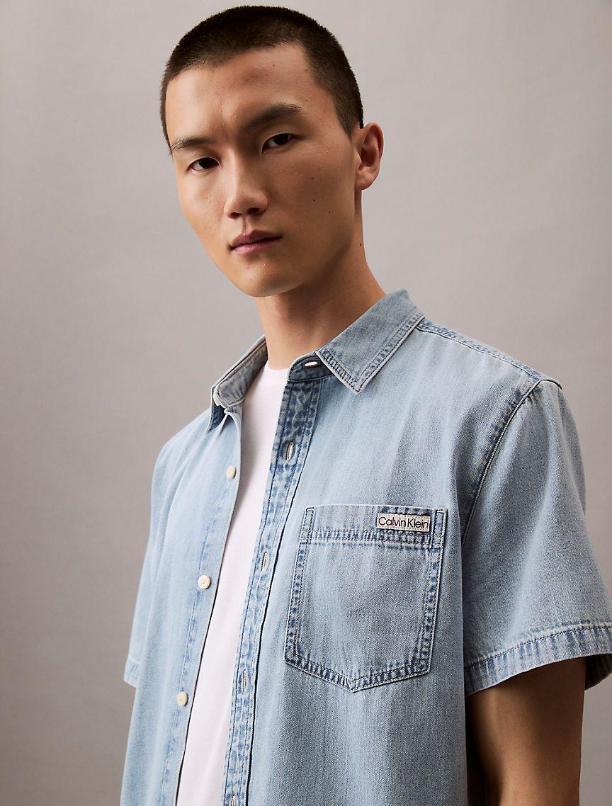 Denim Short Sleeve Classic Button-Down Shirt Product Image