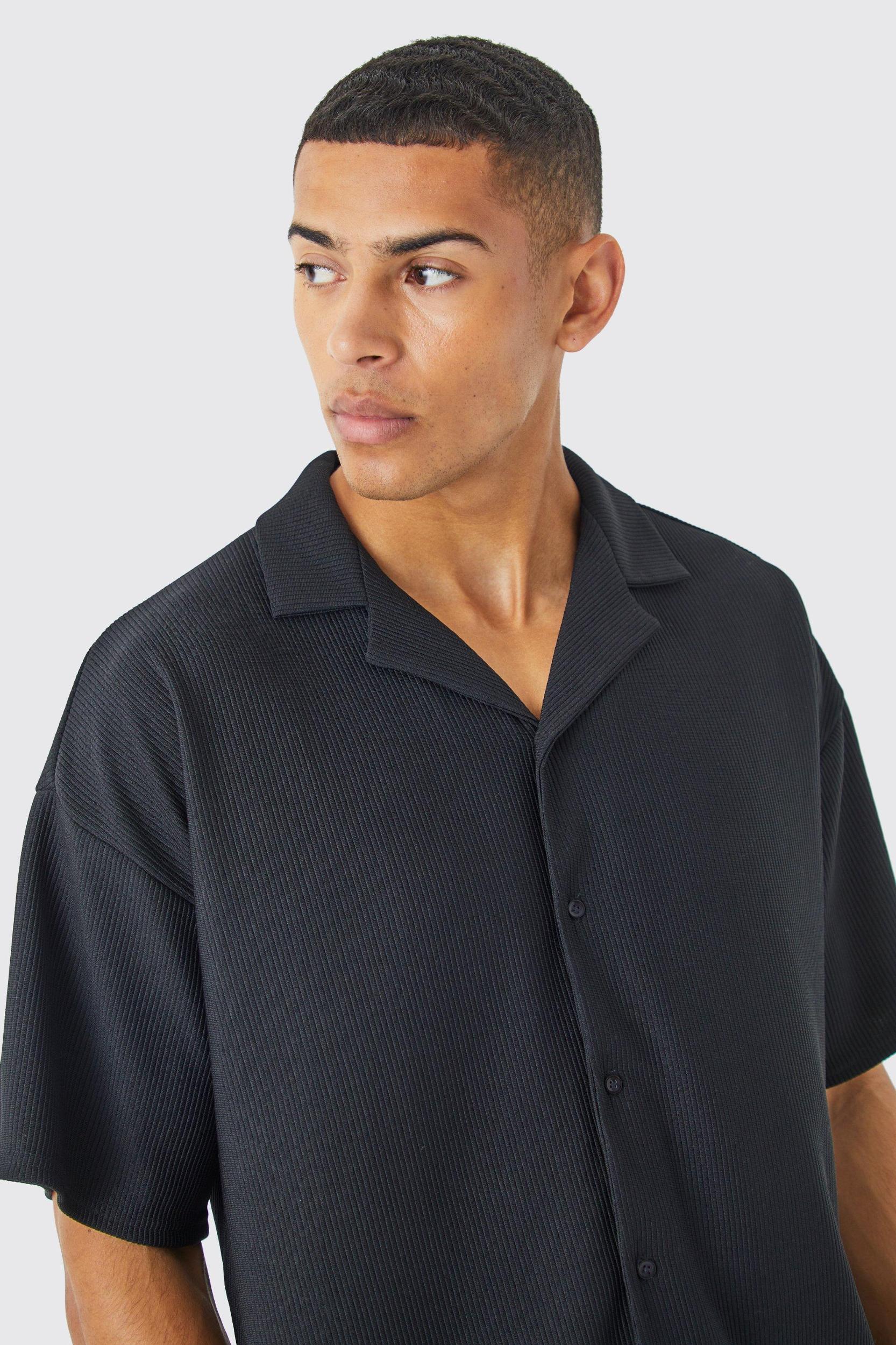 Short Sleeve Ribbed Boxy Shirt And Short Set | boohooMAN USA Product Image