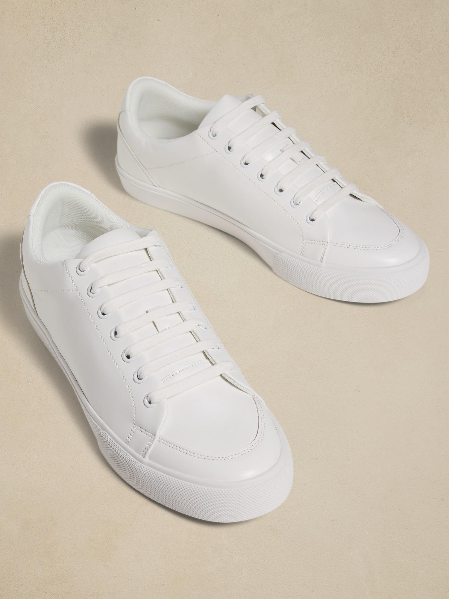 Pieced Toe Detail Lace-Up Casual Sneaker Product Image