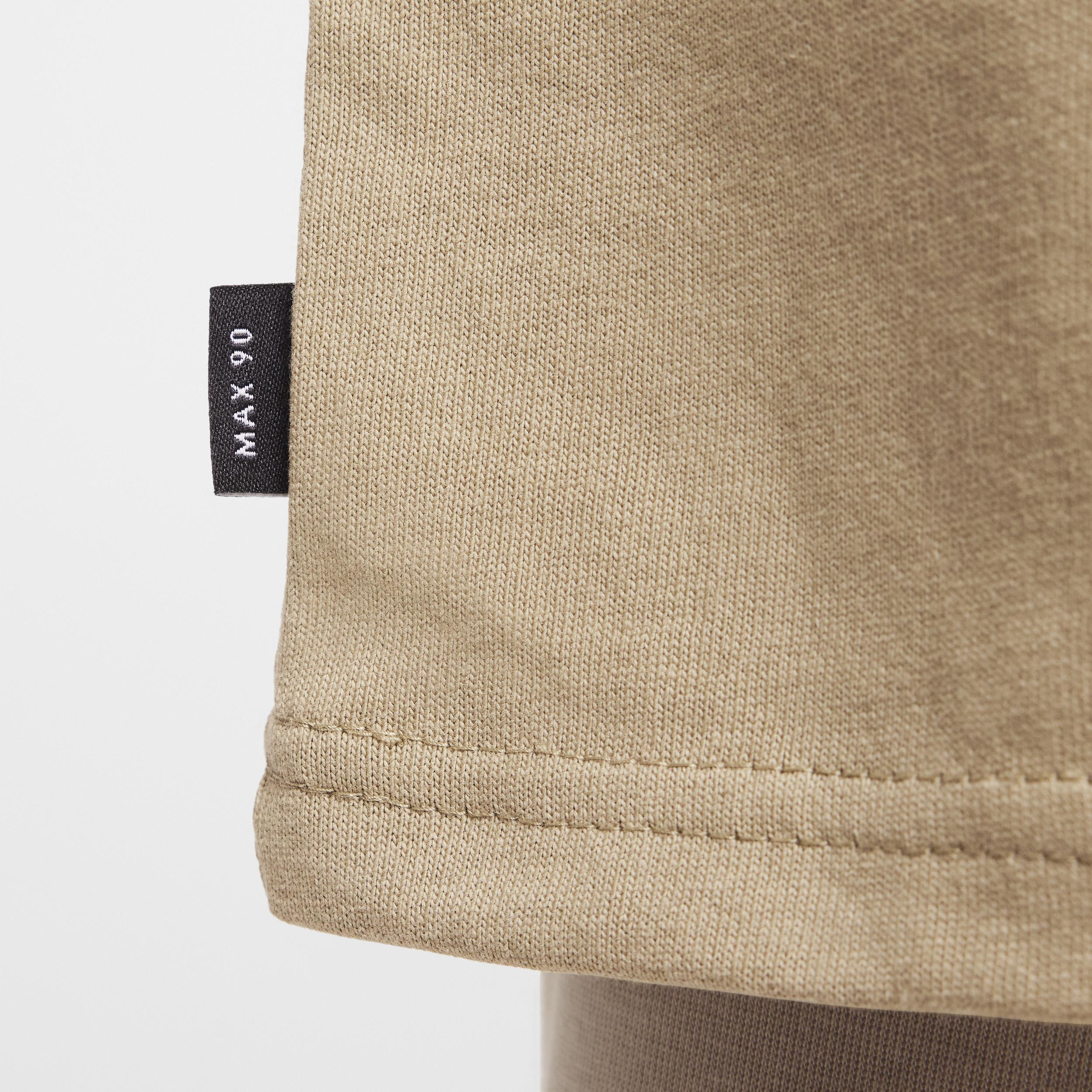 Mens Nike Sportswear Premium Essentials Long-Sleeve T-Shirt | DO7390-276 Product Image