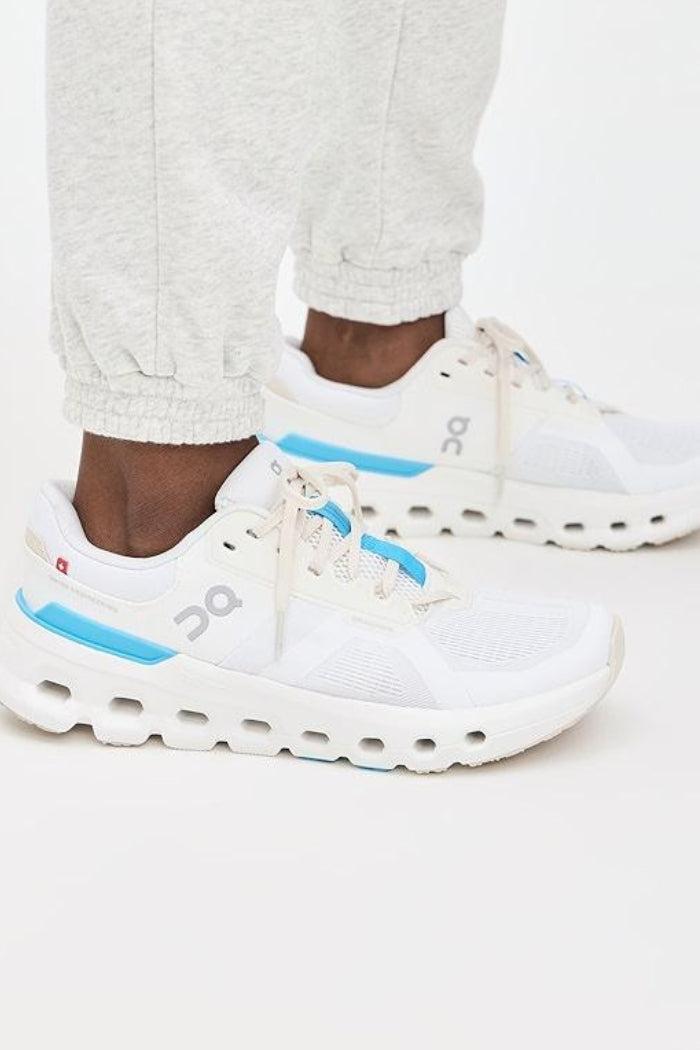 On Running Women's Cloudrunner Product Image