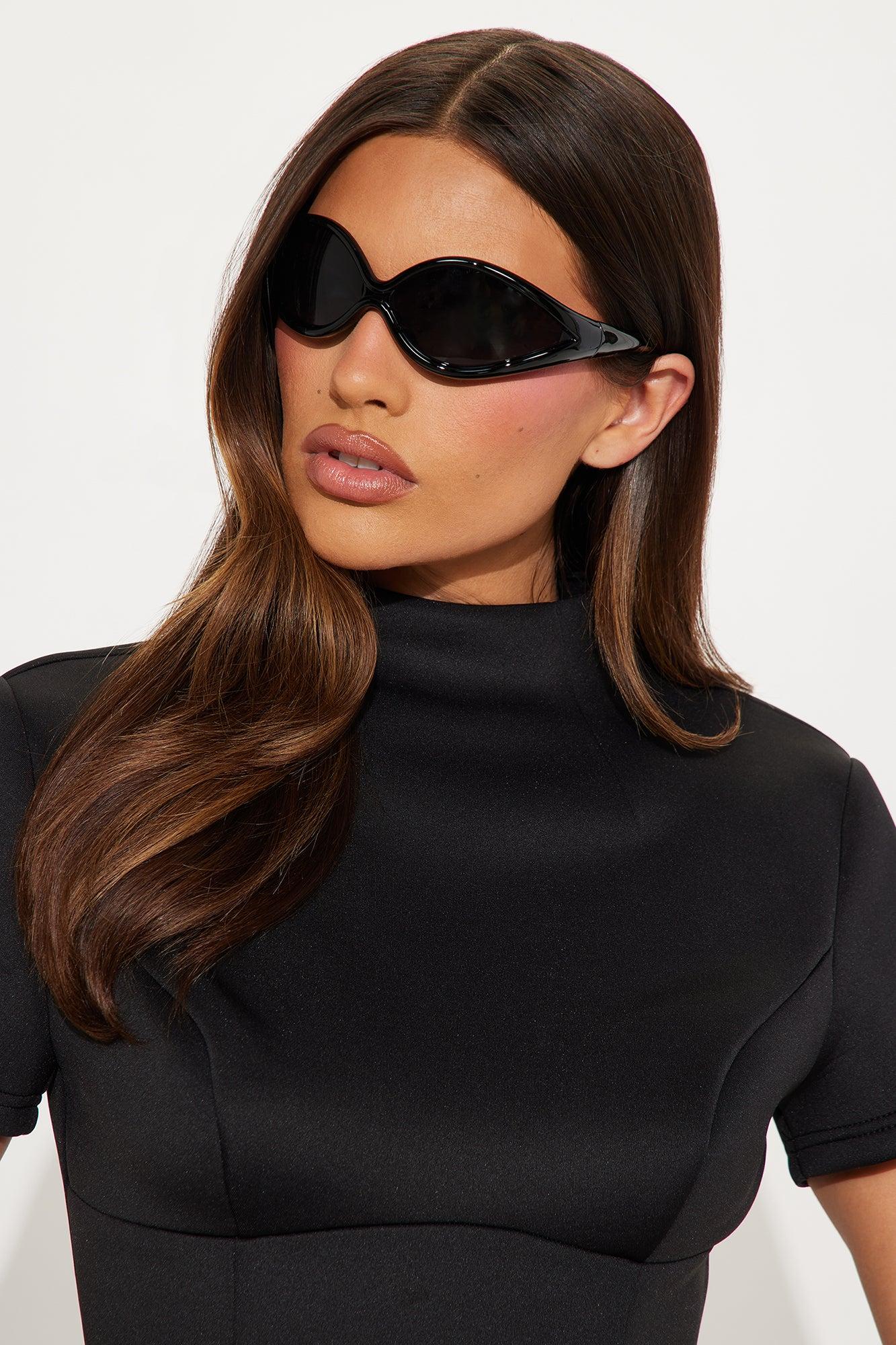 Feeling The Vibes Cateye Sunglasses - Black Product Image