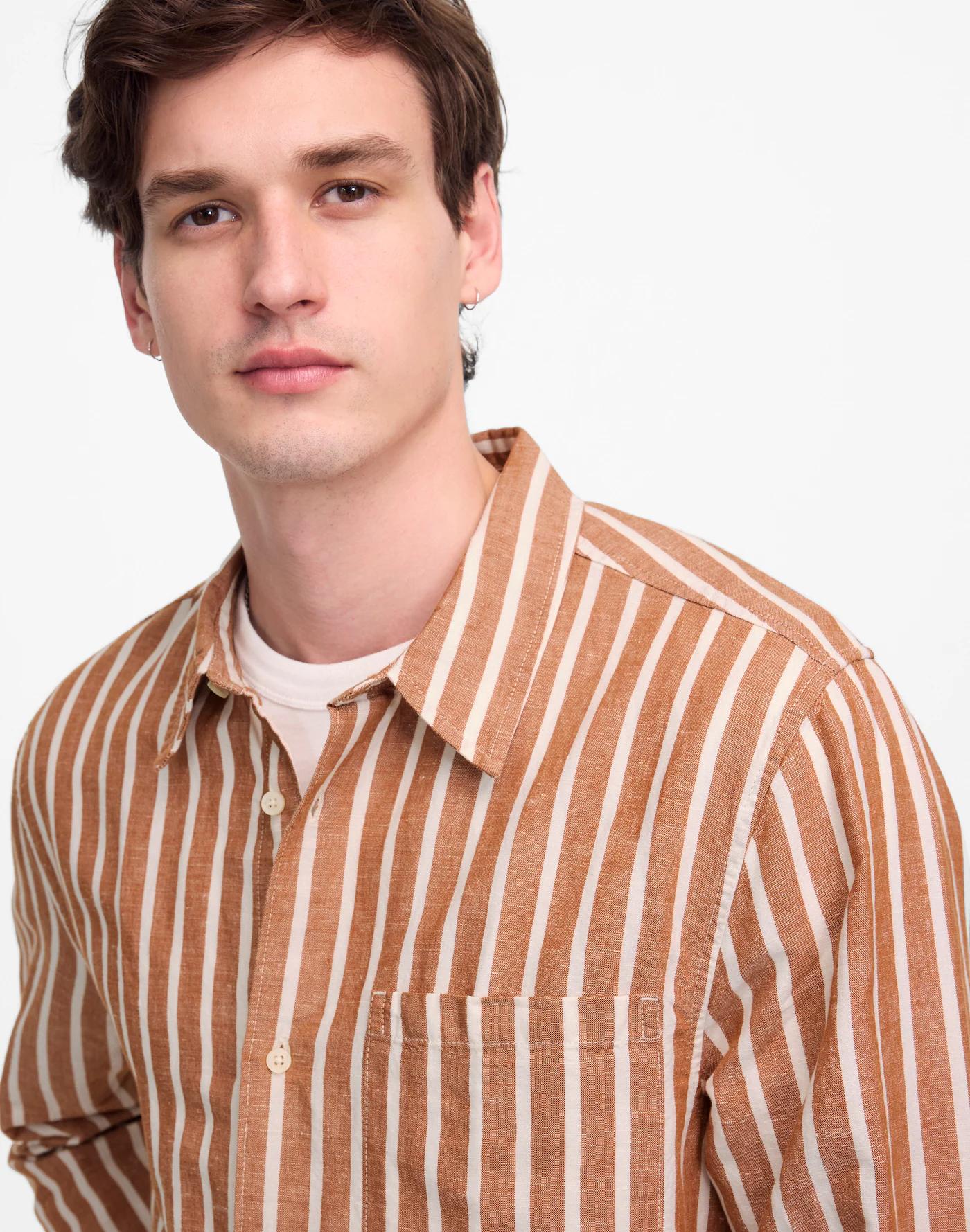 Button-Up Shirt in Cotton-Linen Blend Product Image