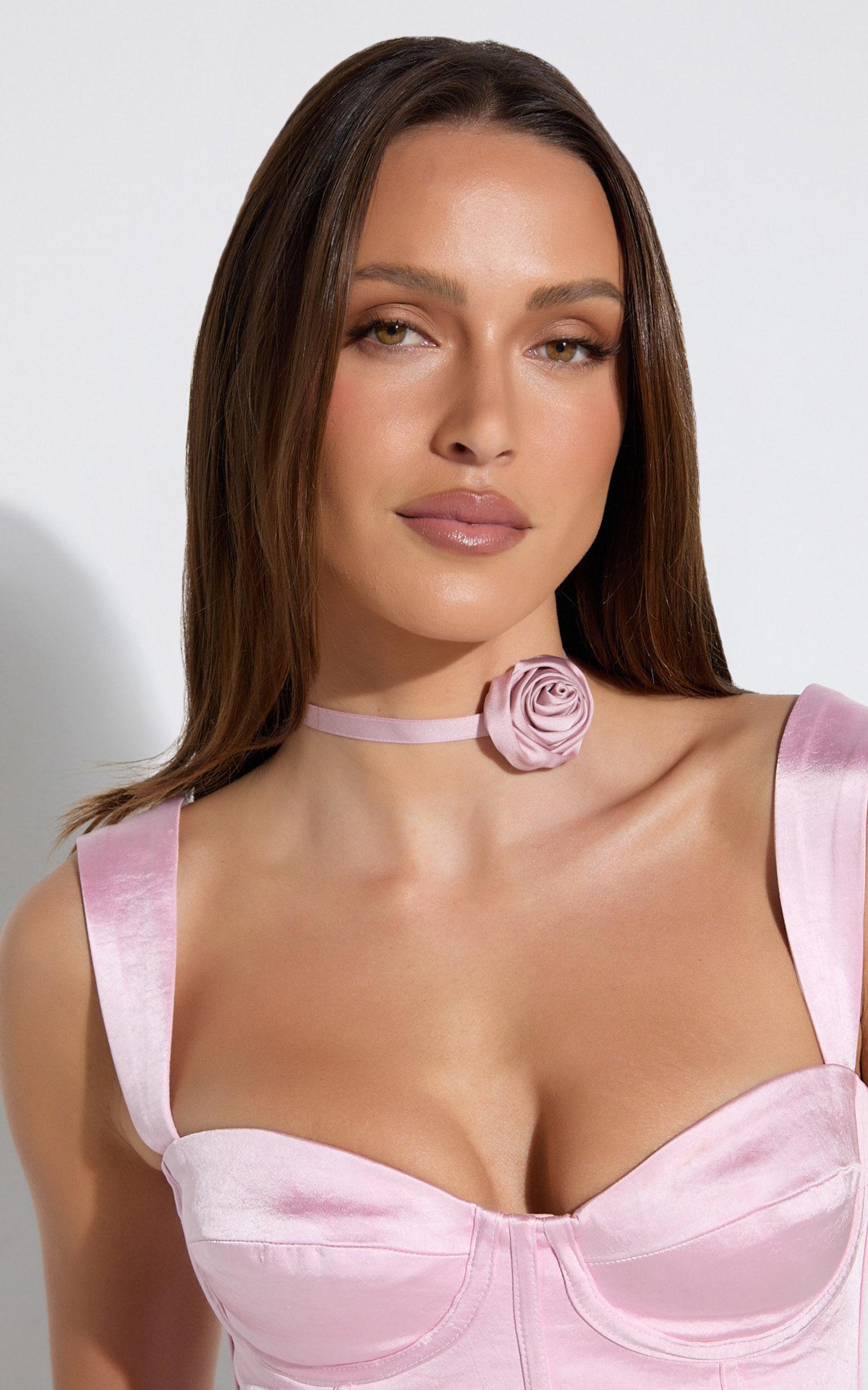 Nessa Floral Choker Necklace in Pink Product Image
