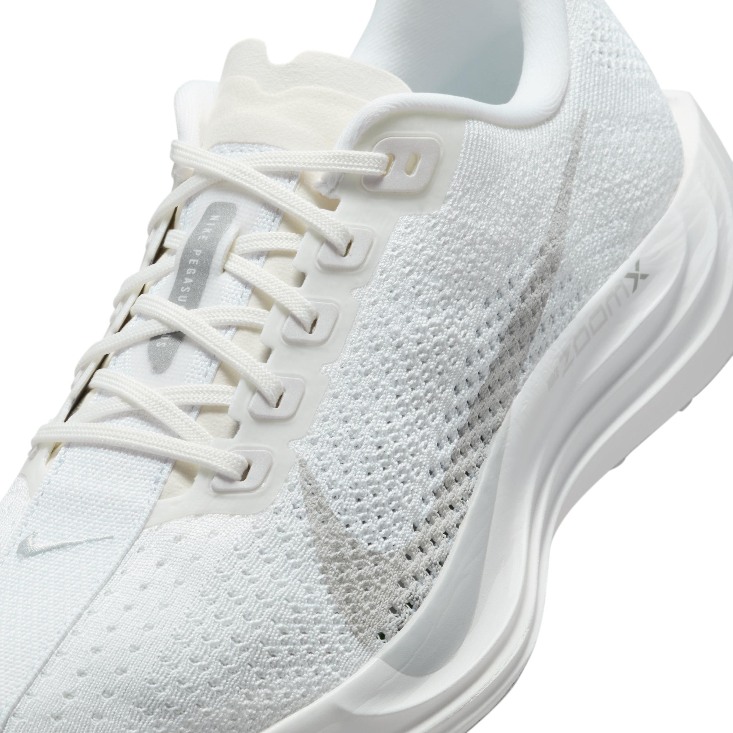 Nike Womens Pegasus Plus Road Running Shoes | HV3032-600 Product Image