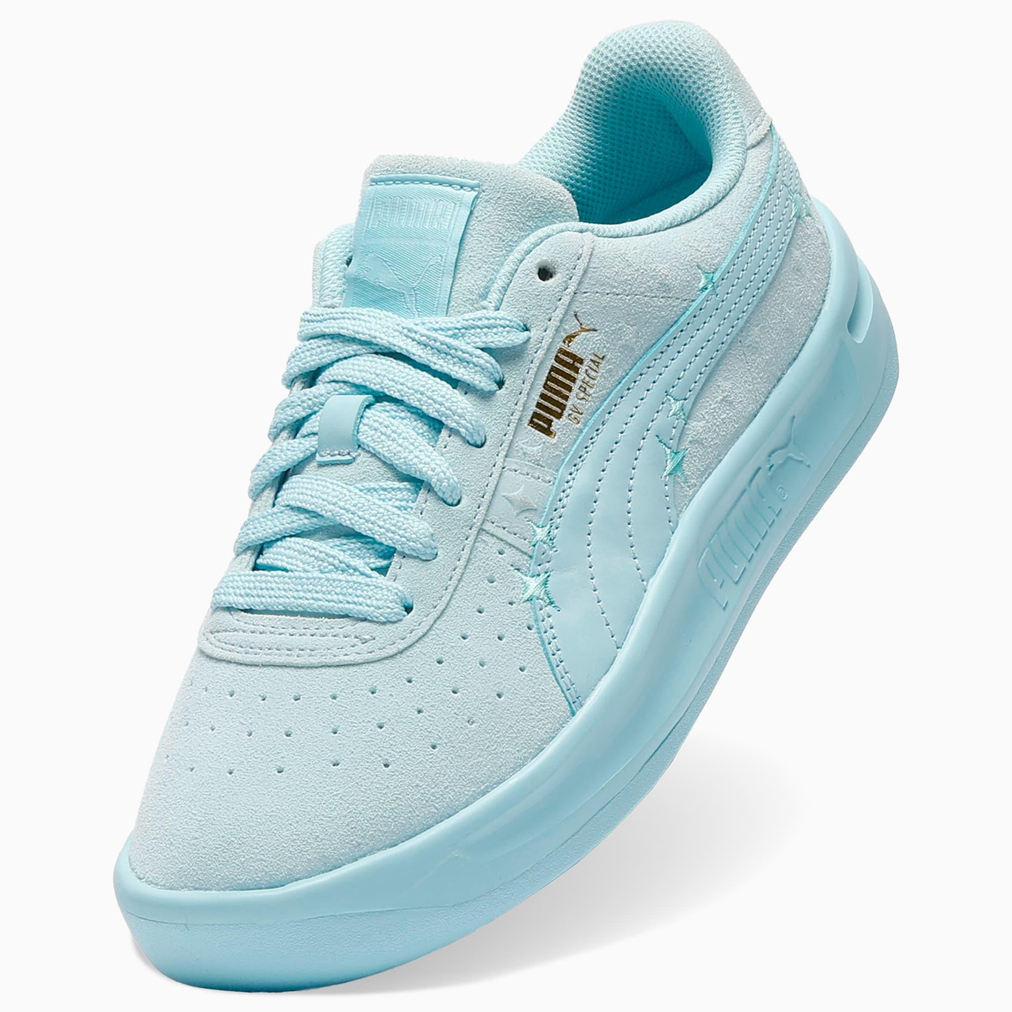 GV Special SOA Stars Sneakers Women Product Image