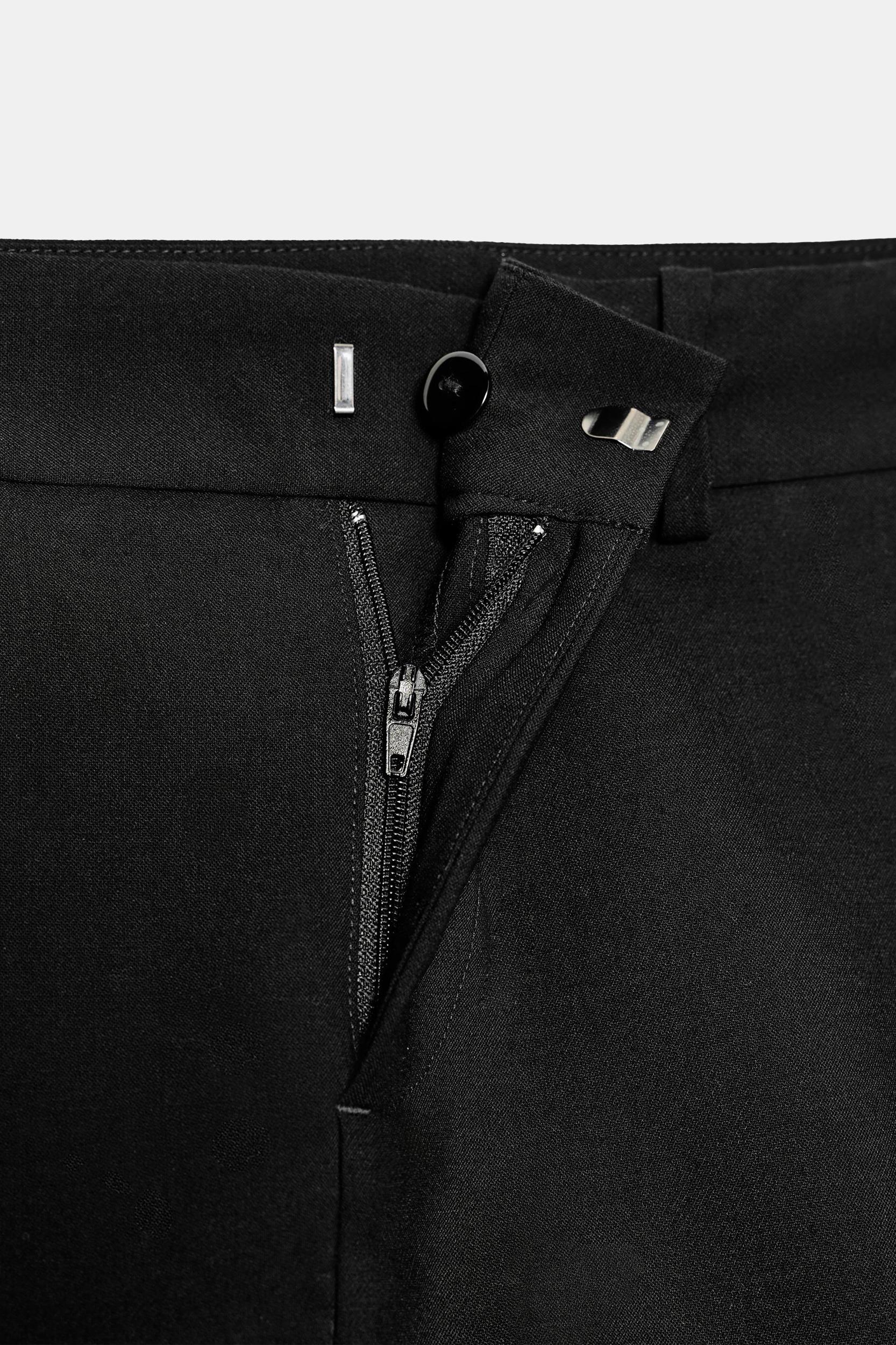 LOW-RISE SKORT WITH BELT Product Image