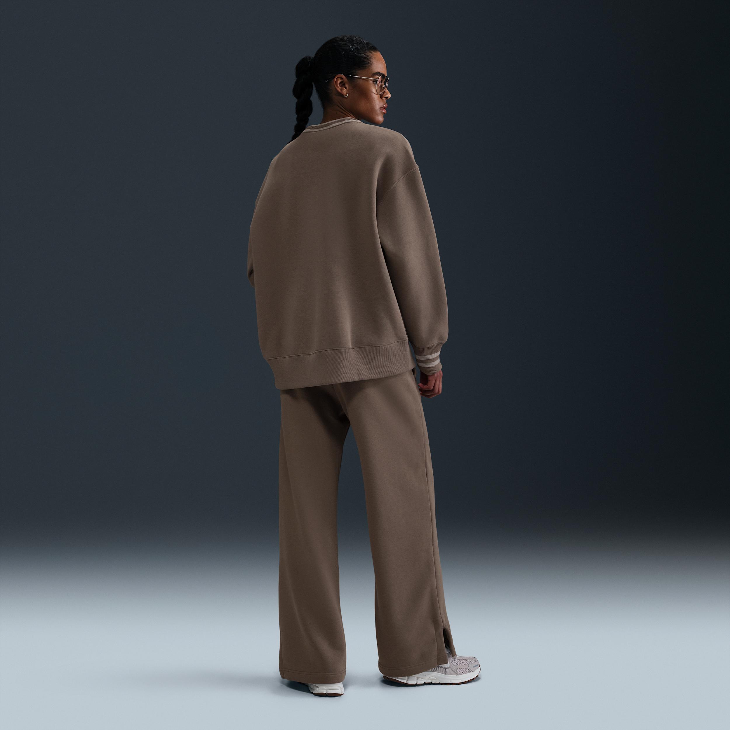 Womens Nike Sportswear Phoenix Fleece Oversized Graphic Crew-Neck Sweatshirt | HJ0949-233 Product Image