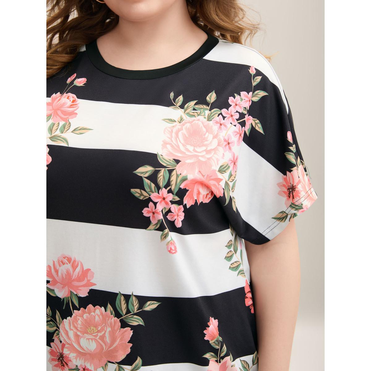 Plus Size Floral Stripes Print Stretchy T-Shirt Multicolor Women Casual Contrast Natural Flowers Round Neck Everyday T-shirts BloomChic 26/4X Product Image