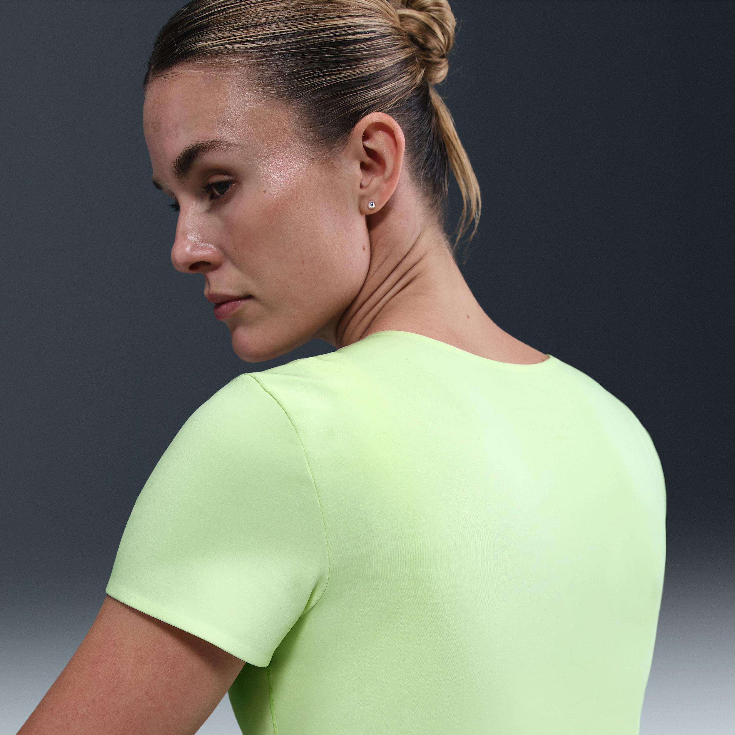 Nike Womens Form Short-Sleeve Top | HQ8079-633 Product Image