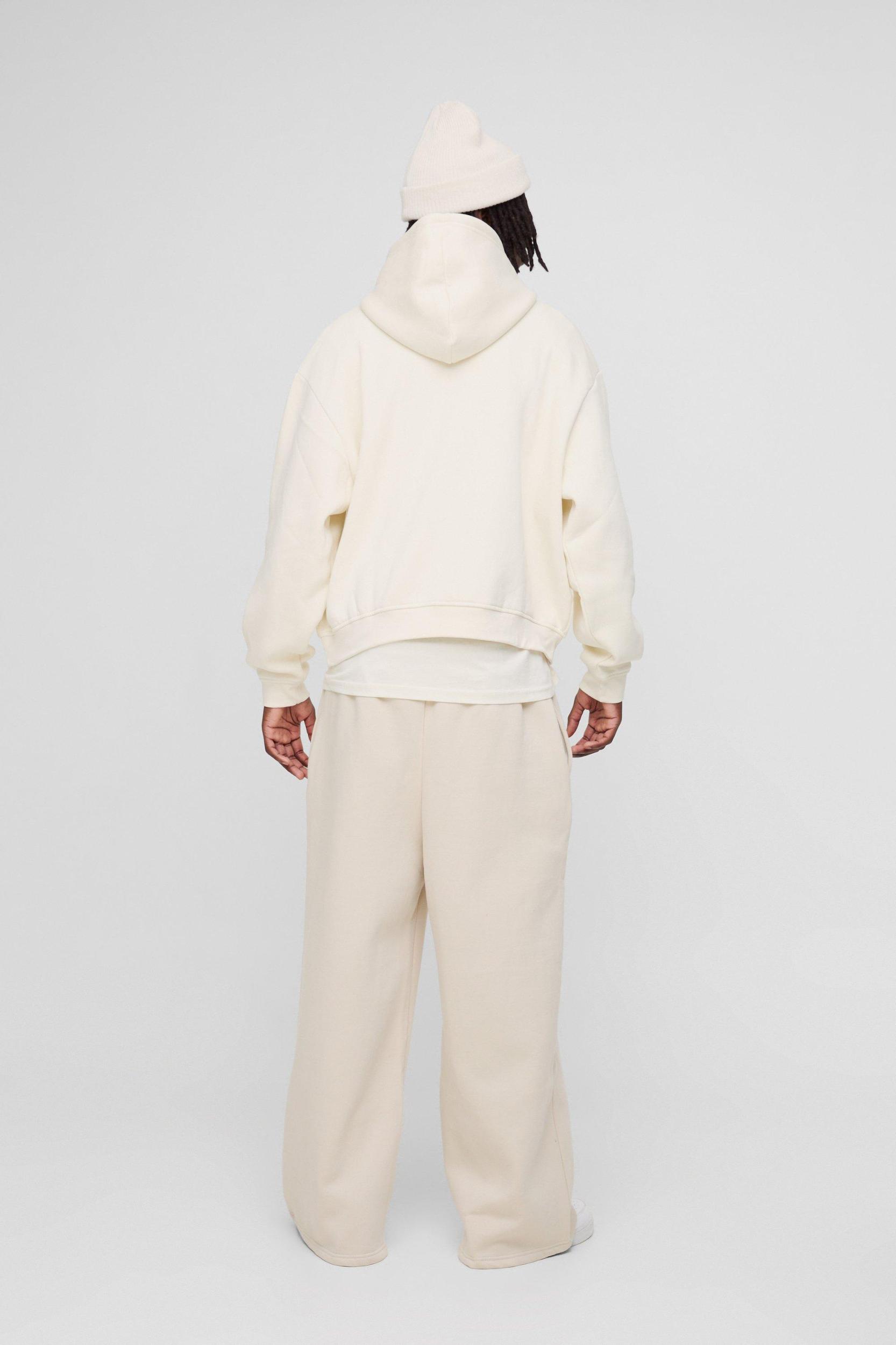 330GSM Oversized Boxy M Flocked Hoodie | boohooMAN USA Product Image