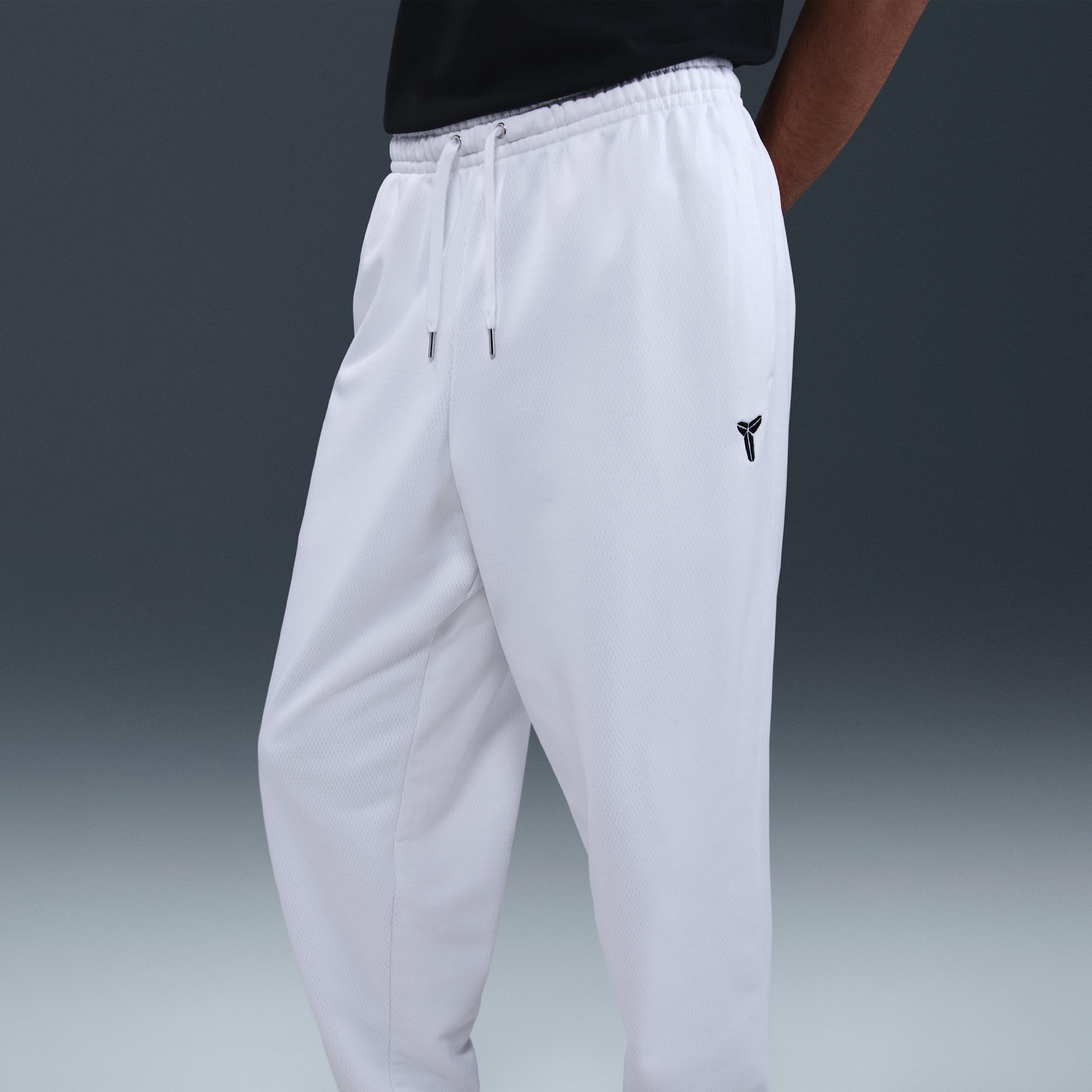 Nike Men's Kobe Therma-FIT Basketball Pants Product Image