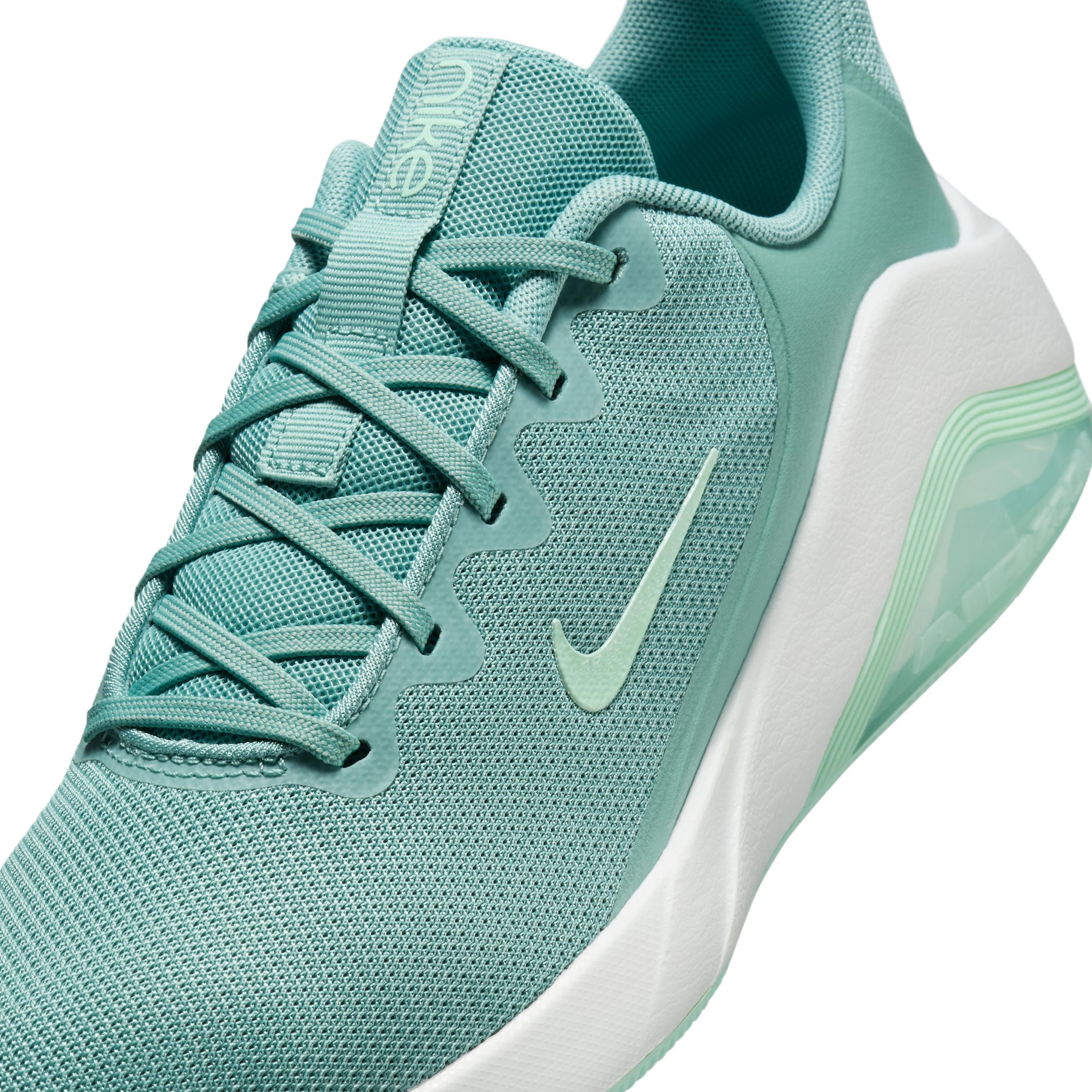 Nike Womens Bella 7 Workout Shoes | FZ1689-005 Product Image