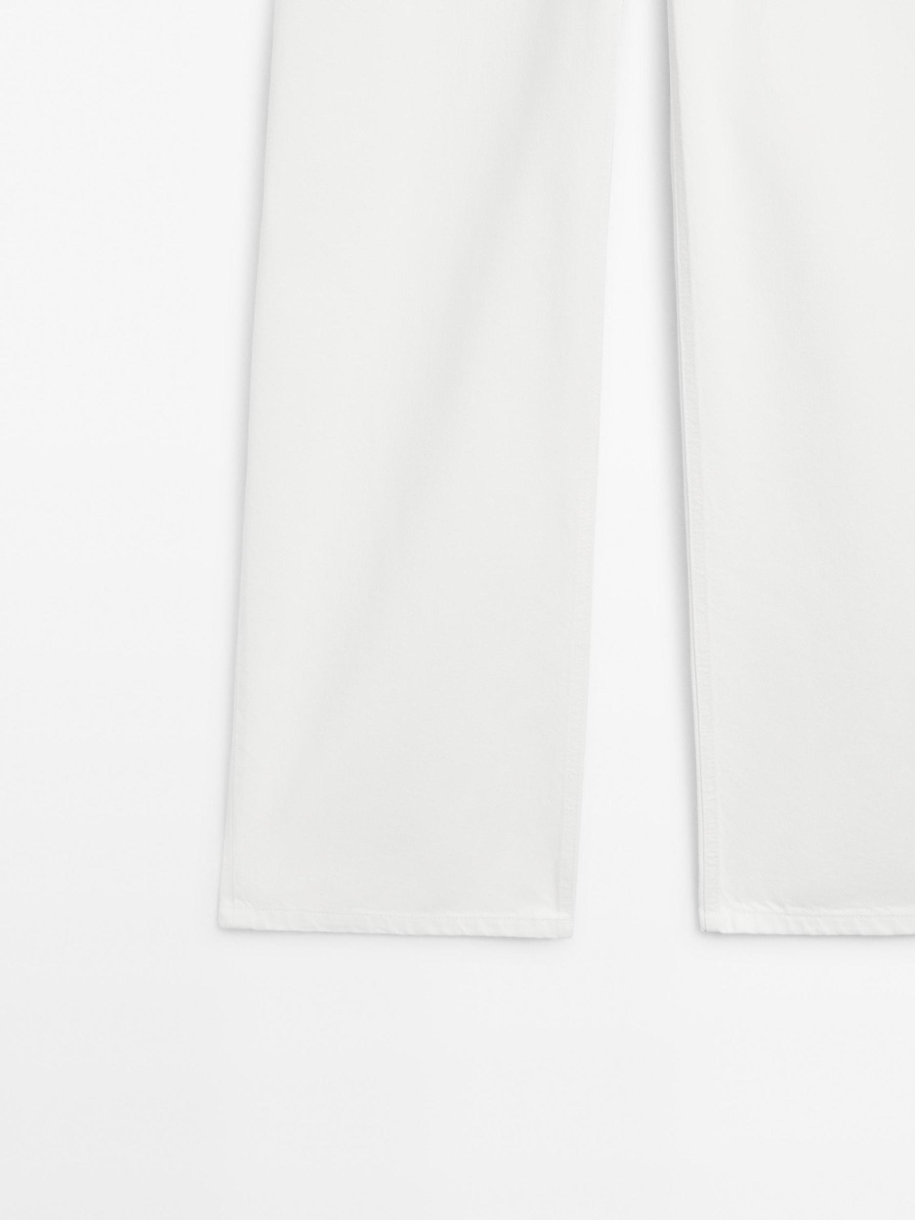 High-waist barrel fit jeans Product Image