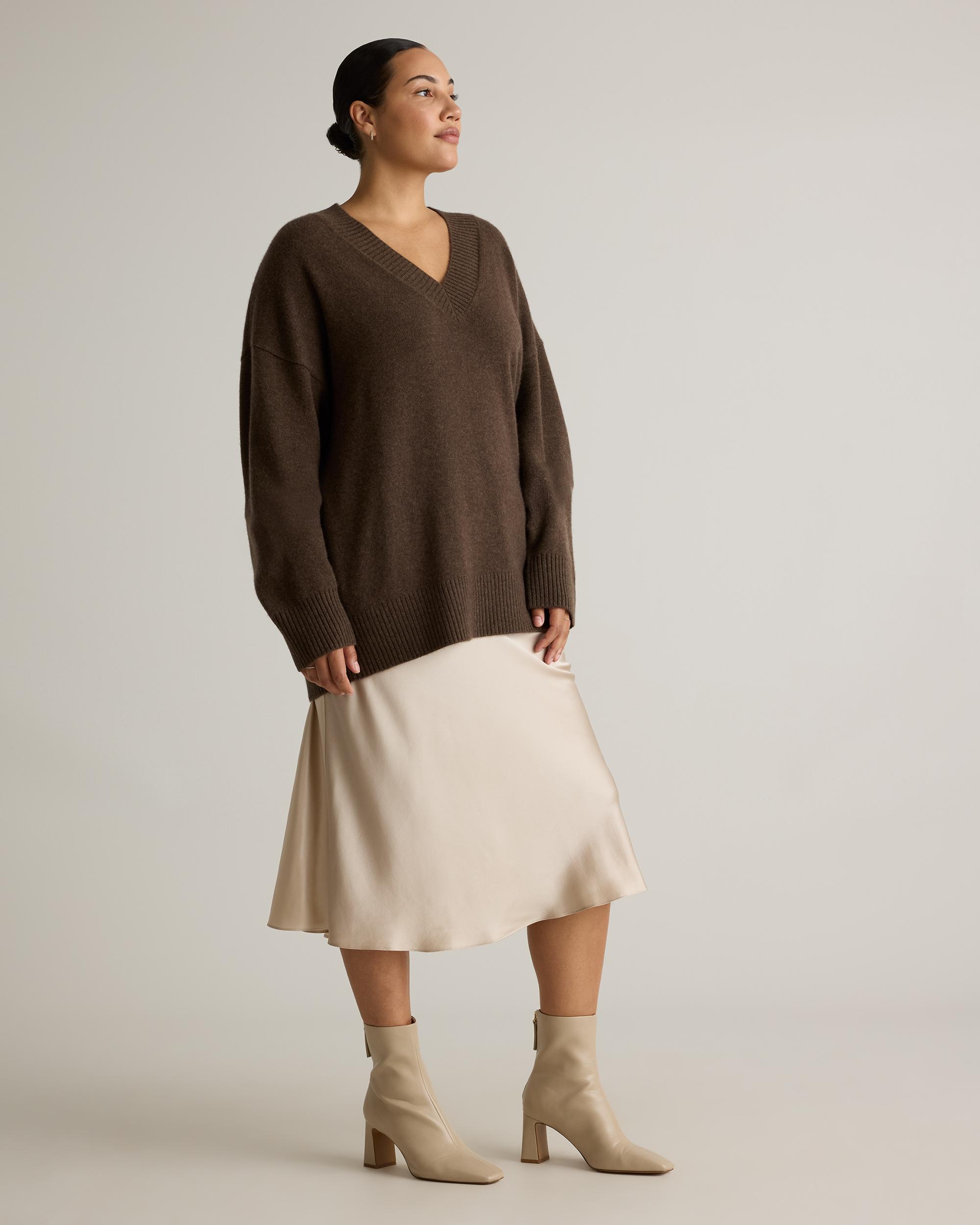 Quince | Women's Mongolian Cashmere Oversized V-Neck Sweater Product Image