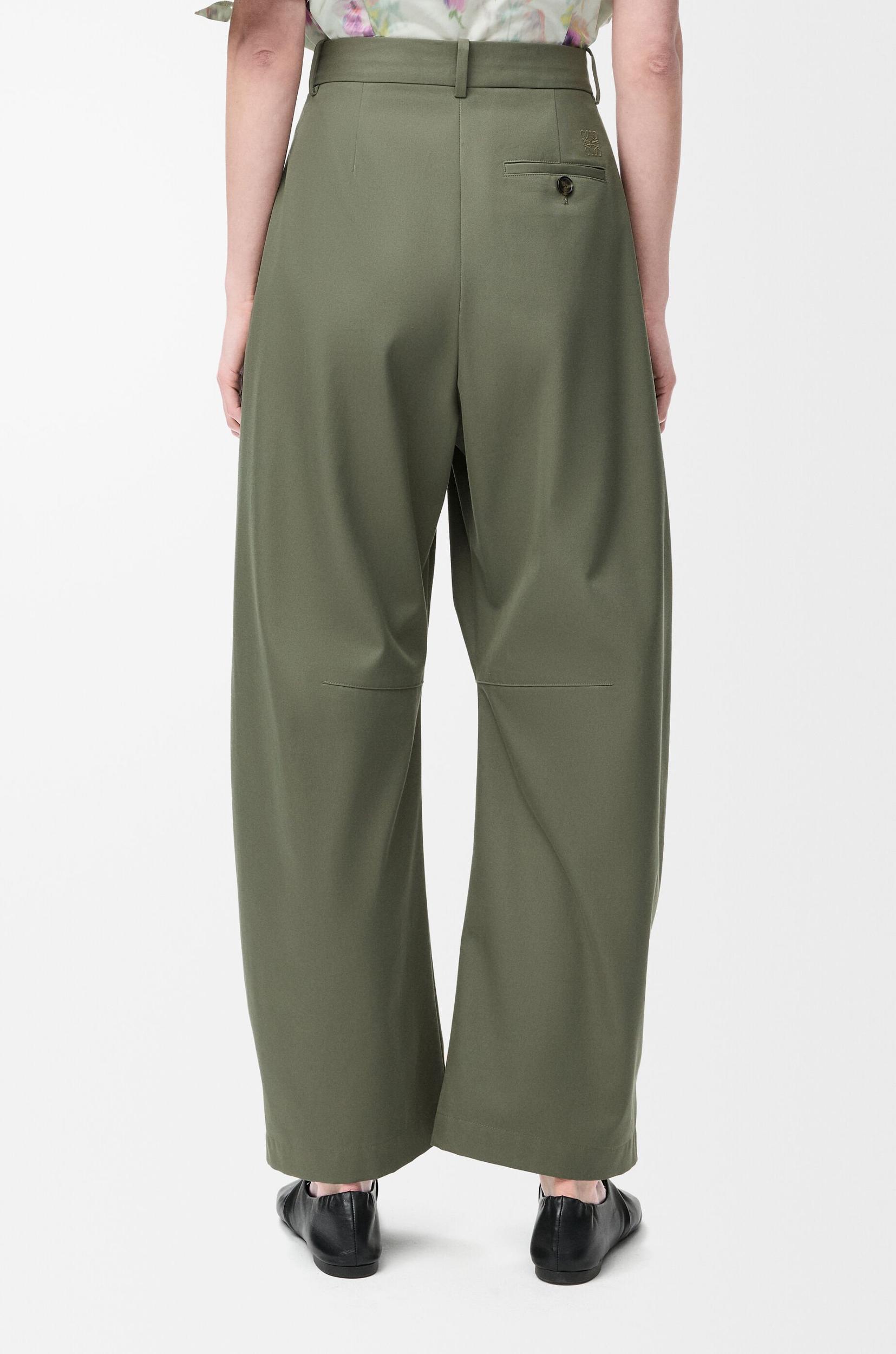 Barrel trousers in cotton and silk Product Image
